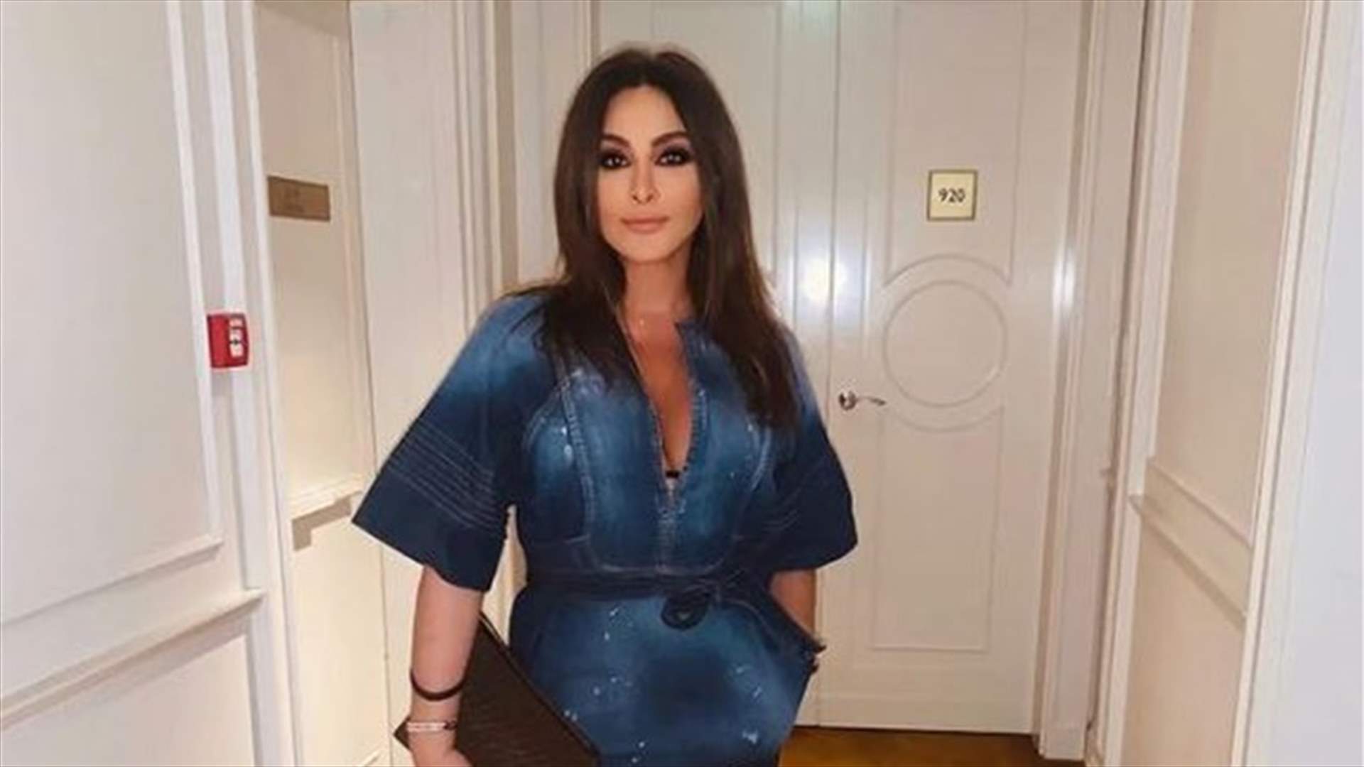 إليسا ترند في لبنان بسبب انفعالها: &quot;ما بدّي بطّل إلبس d&eacute;collet&eacute; بسبب حزب&quot;
