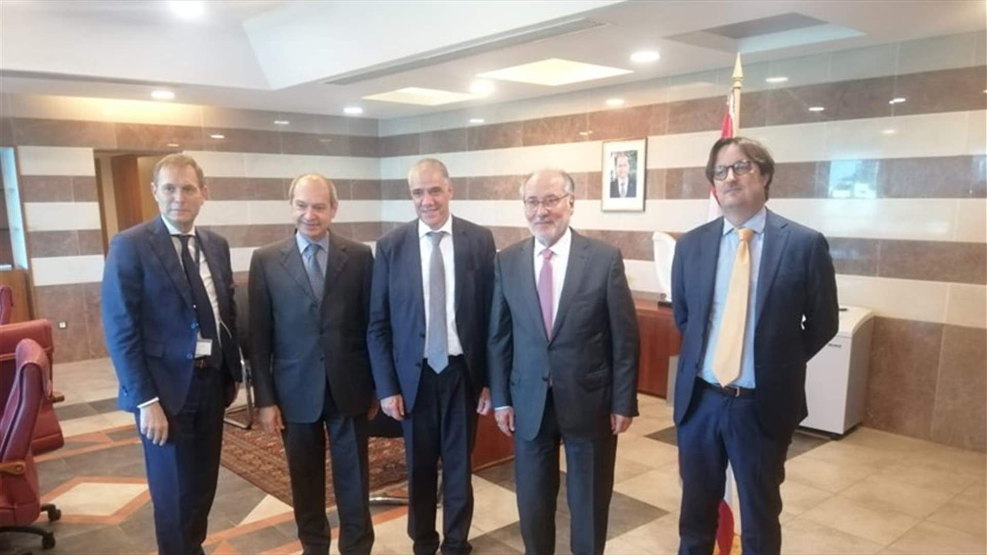 الحلبي تبلغ من سفير تونس موافقة بلاده على تقديم منح والتقى رئيس اللبنانية ووفودا من الاتحاد الاوروبي