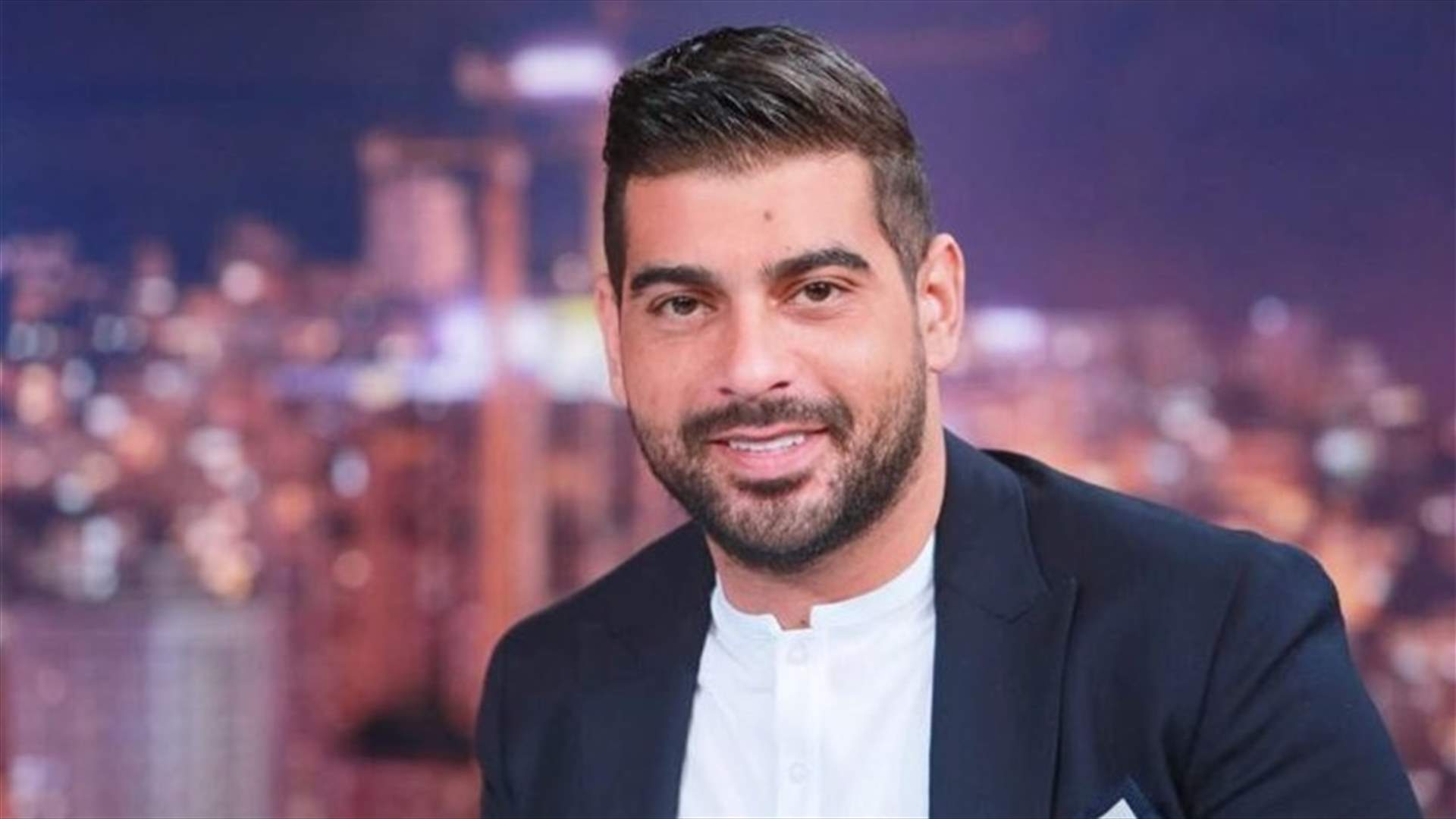 إنفصال آدم عن زوجته... هل هذا الطلاق الثاني أو الثالث في حياته؟