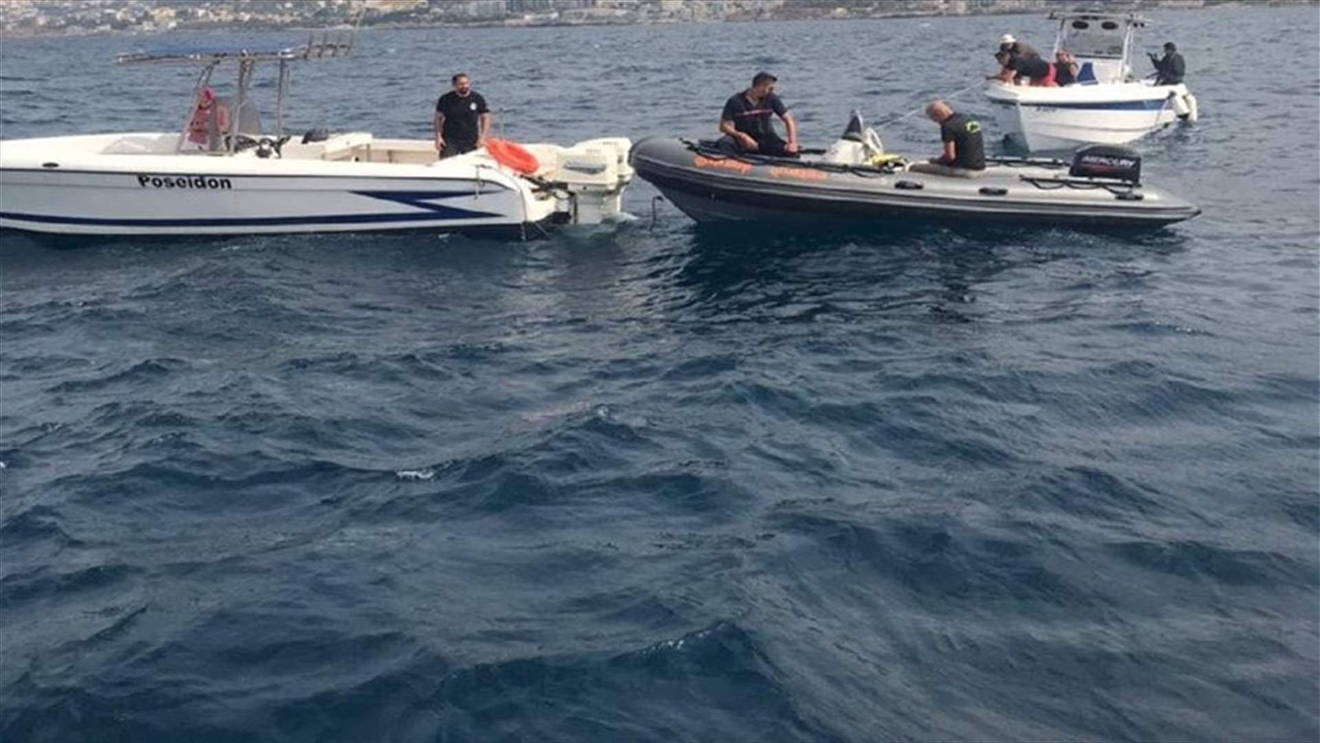 العثور على الطائرة المدنية التي سقطت في البحر قبالة حالات... وانتشال الجثتين