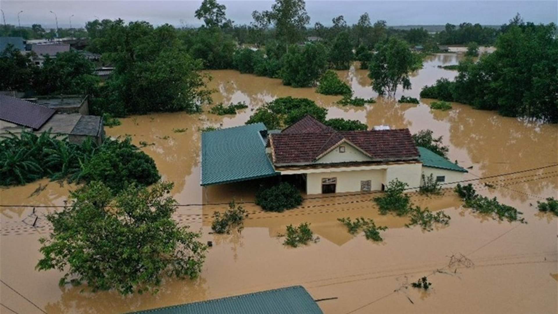 More than 20 dead after floods in south India