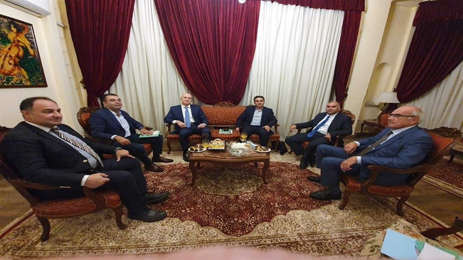 وزير الأشغال التقى شركات الملاحة اللبنانية في الاسكندرية