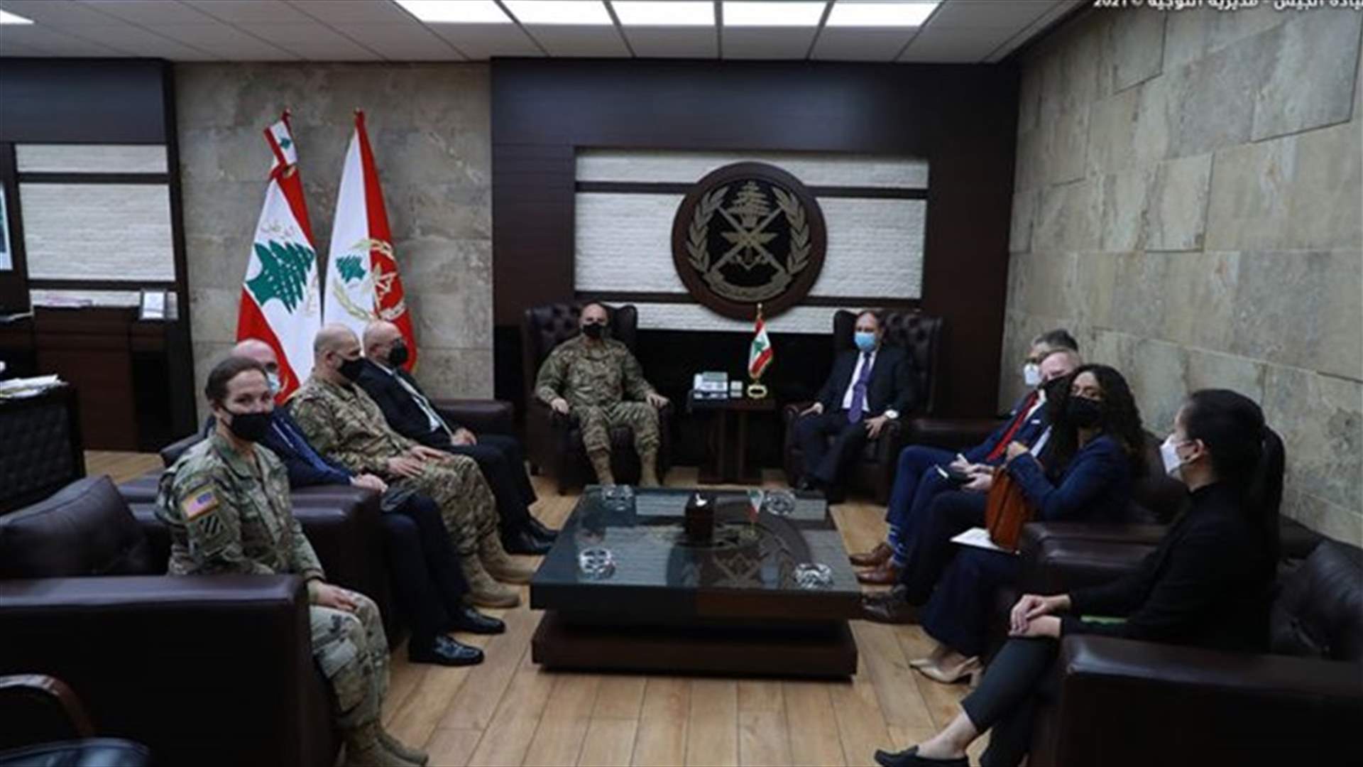 النائب الأول المساعد لوزير الخارجية الأميركية في اليرزة.. ماذا بحث مع قائد الجيش؟