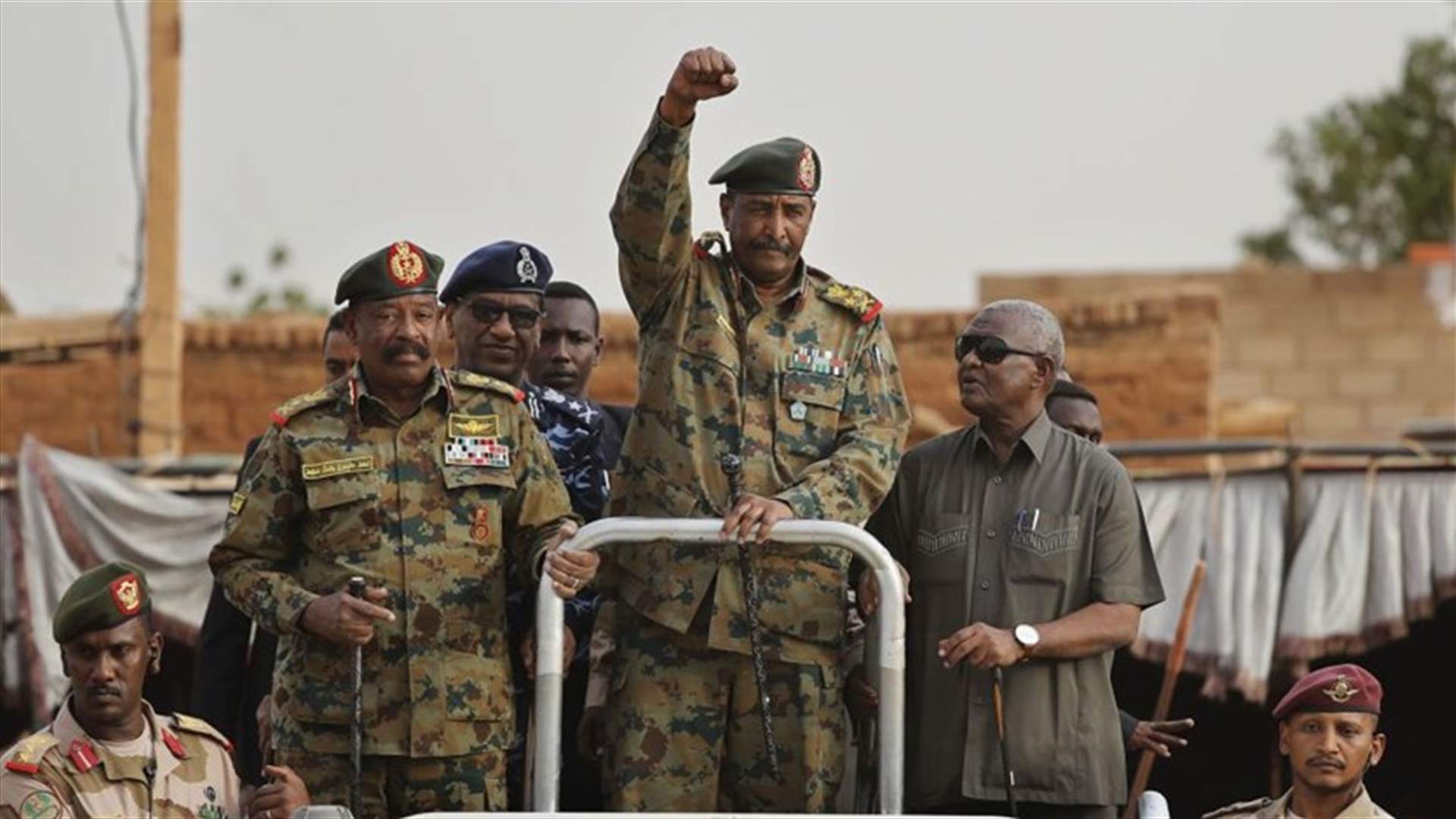 مصدر دبلوماسي: سفراء السودان في 12 دولة يقولون إنهم يرفضون الانقلاب