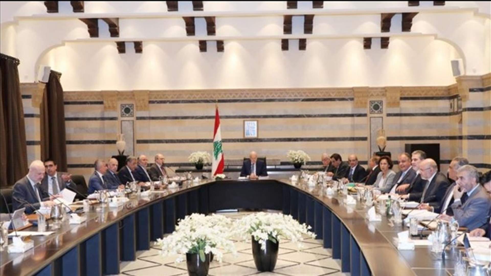 اتصالات لحل أسباب تعطيل جلسات الحكومة (الشرق الأوسط)