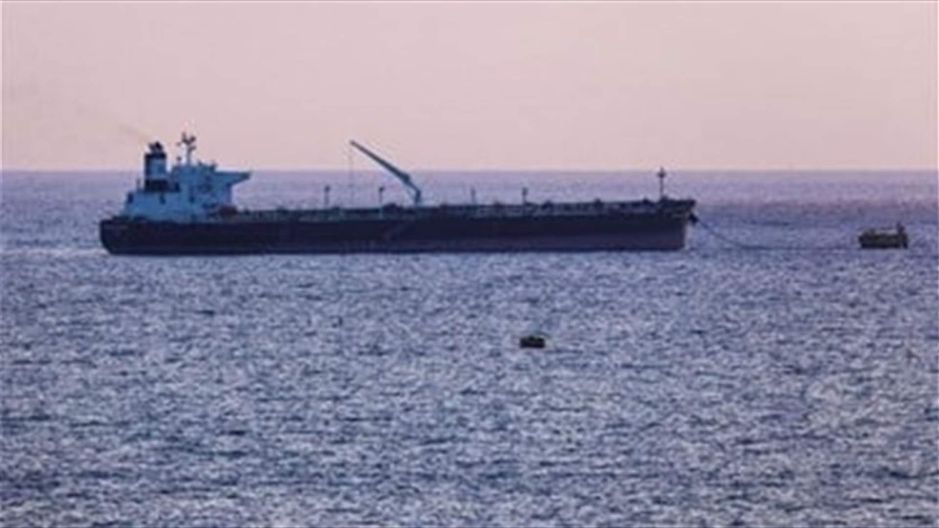 Iran thwarts pirate attack on oil tanker in Gulf of Aden - TV
