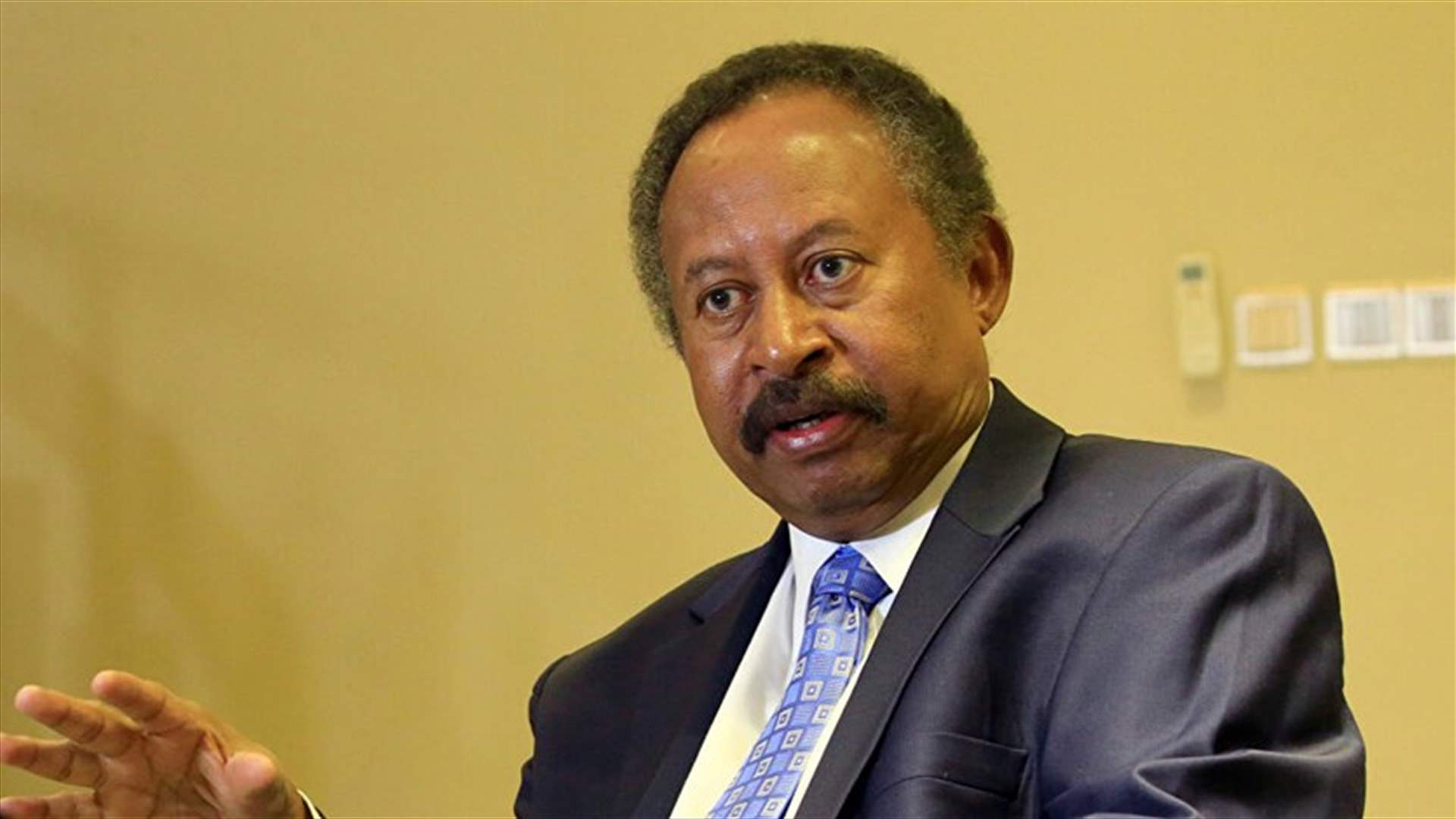 رئيس وزراء السودان المعزول حمدوك يوافق على العودة لقيادة الحكومة