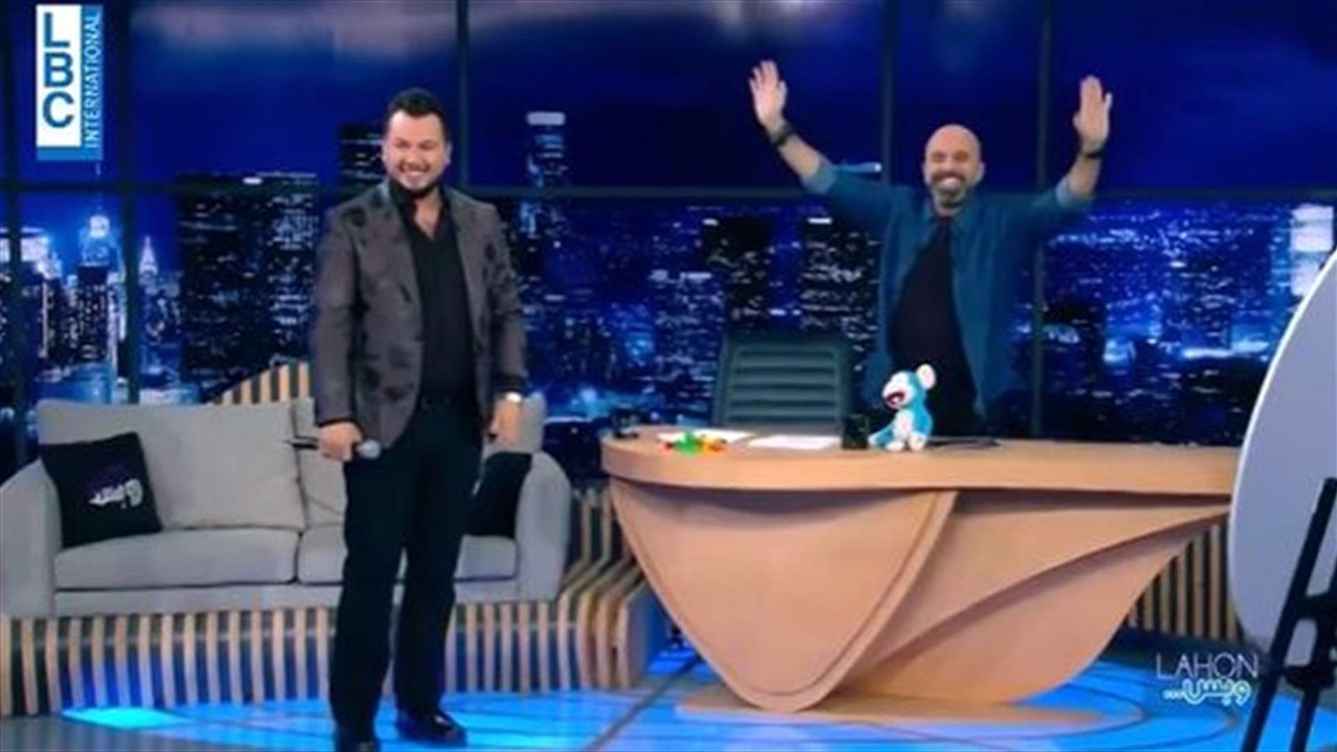 إطلالة مميّزة لوديع الشيخ في &quot;لهون وبس&quot;... وباقة من أجمل الأغاني بصوته تشعل المسرح (فيديو)
