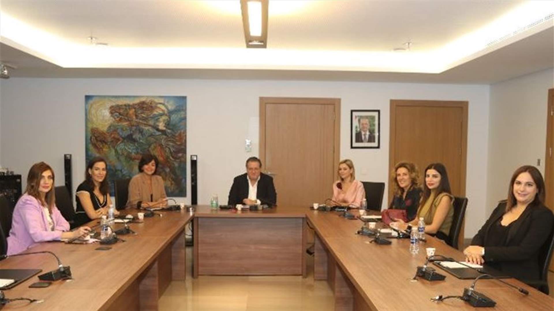 شقير خلال لقائه وفدًا من جمعية السيدات القياديات: الحفاظ على القطاع الخاص واجب وطني