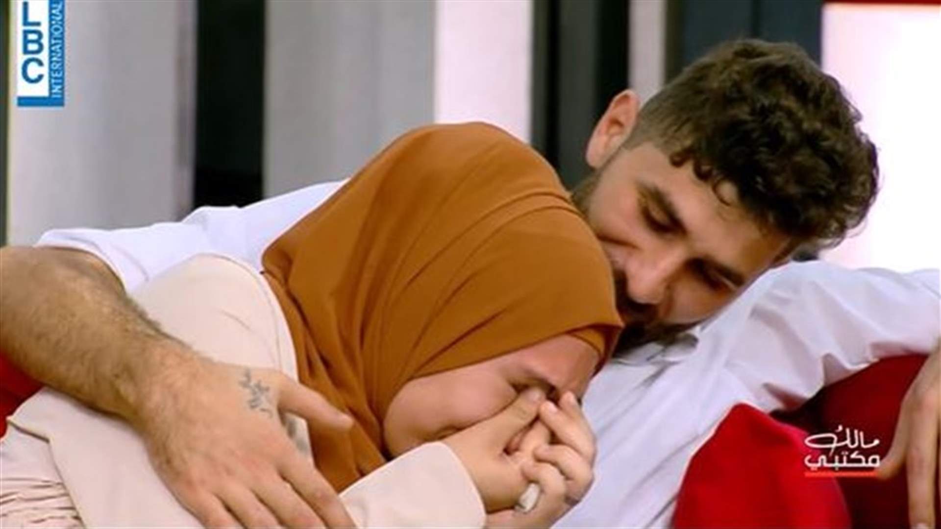 عثمان يسمع ألم زوجته لأوّل مرّة... ويكتشف حلمها بإكمال دراستها التي منعها عنها! (فيديو)