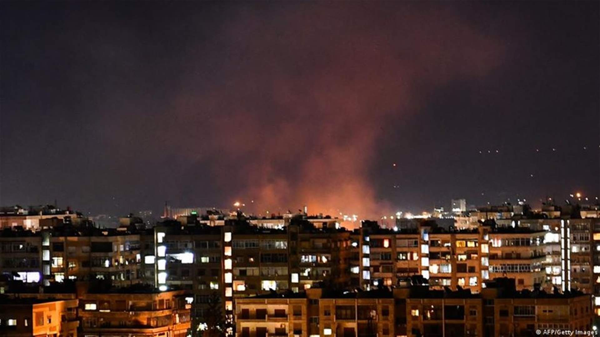 إصابة جنديين سوريين في قصف إسرائيلي استهدف مواقع في وسط وغرب سوريا