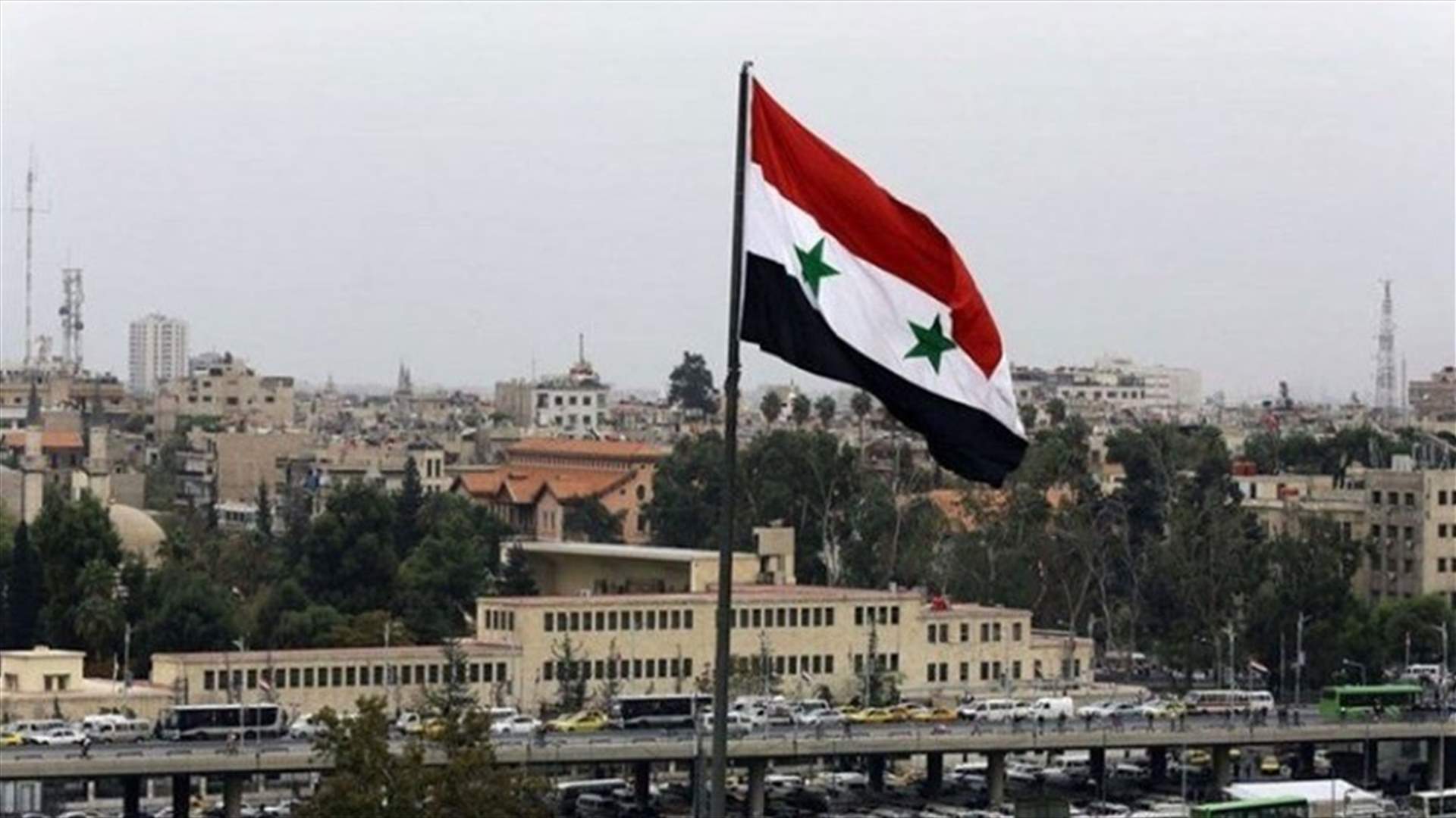 مقتل 13 مقاتلاً موالياً لدمشق في &quot;كمين&quot; لتنظيم الدولة الإسلامية في شرق سوريا