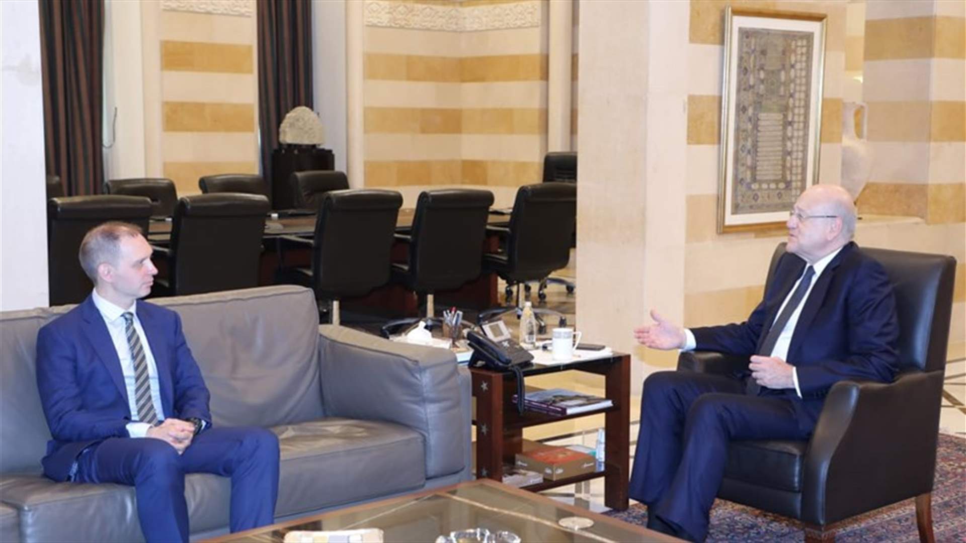 ميقاتي التقى سفير بريطانيا ومدير مكتب بيروت في البنك الأوروبي لإعادة الإعمار والتنمية