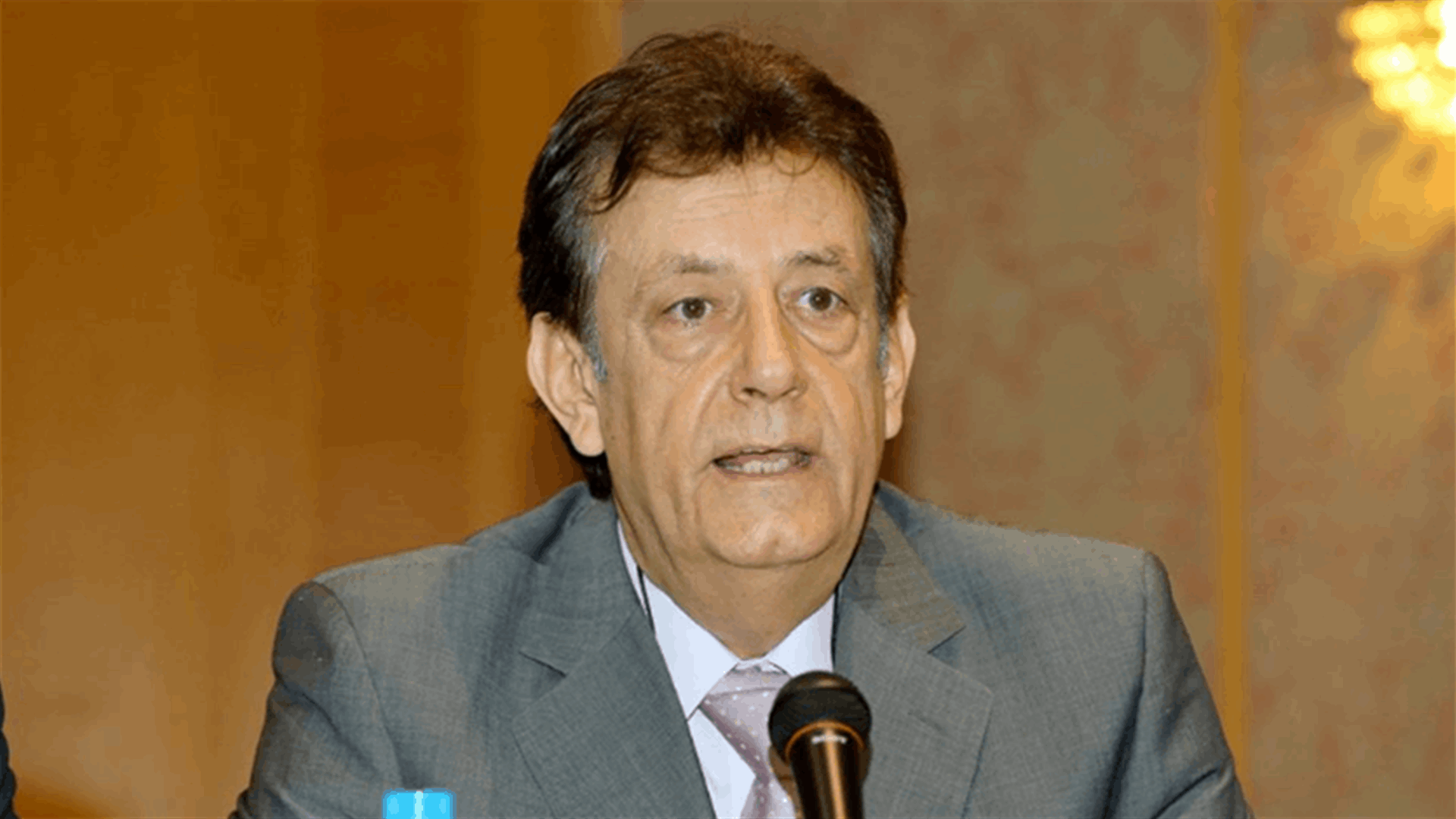 هارون: زيادة الحد الأدنى للأجور هدية مسمومة من الحكومة إلى موظفين