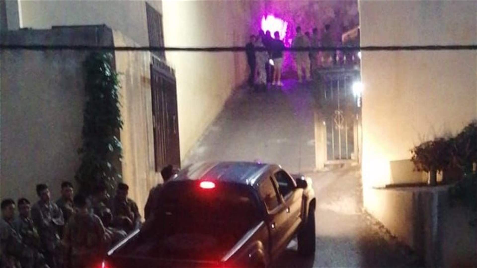 في بشامون... عبوة بداخل علبة شوكولا (فيديو)