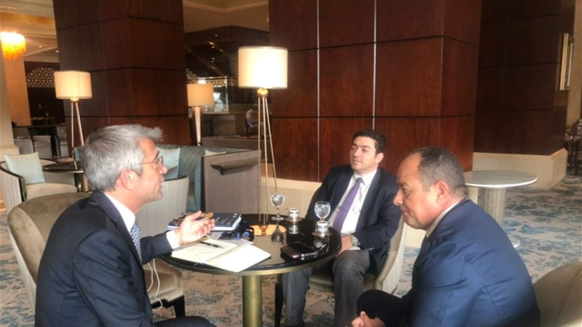 فياض اجتمع برئيس شركة إي غاز المصرية مفوضاً من وزير البترول.. ماذا بحثا؟