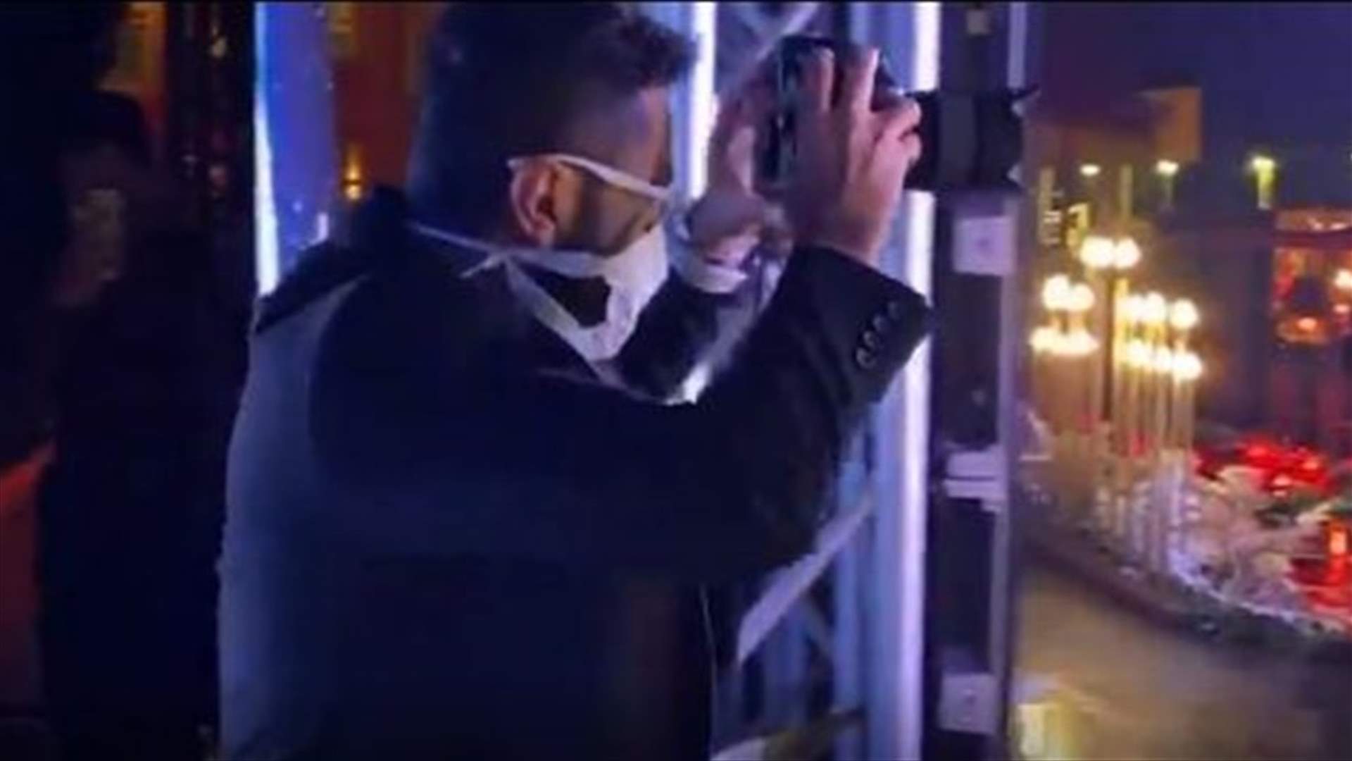 تامر حسني يتنكّر ويقتحم حفل زفاف...  شاهدوا ردّة فعل العروس (فيديو)