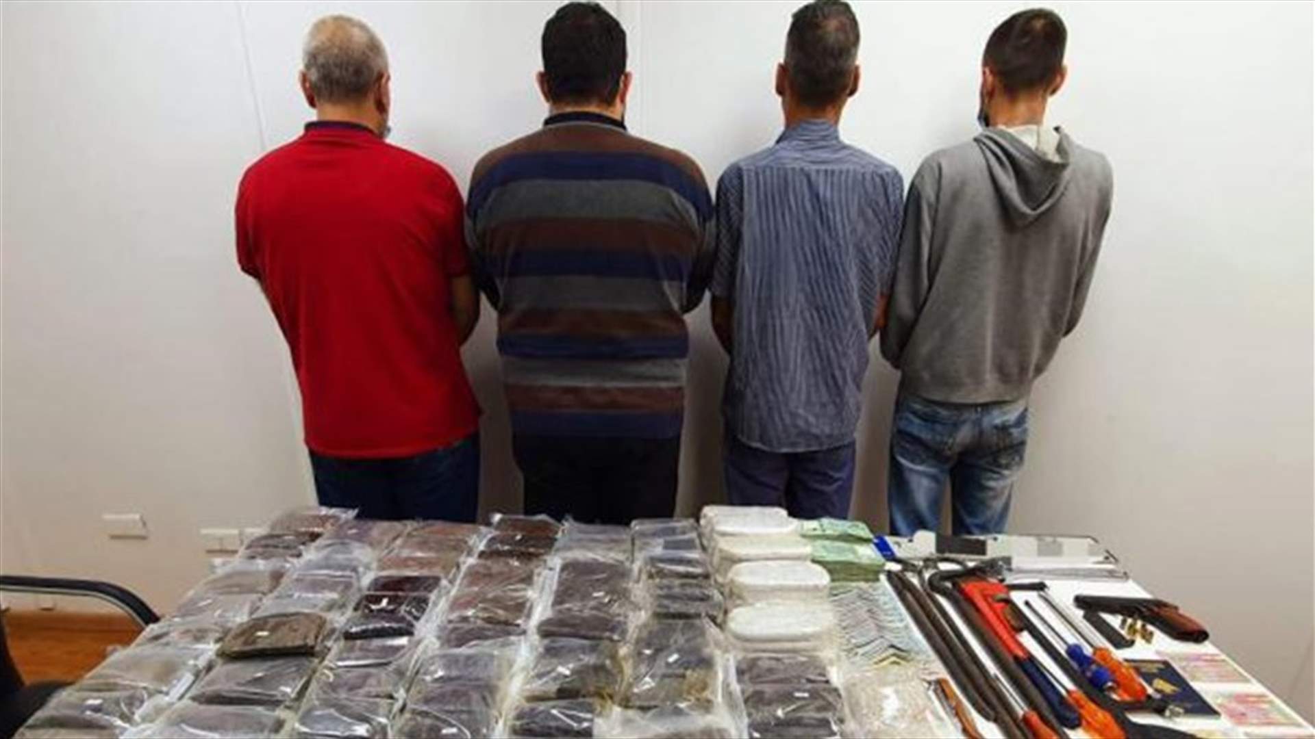 عصابة امتهنت السرقة بواسطة الكسر والخلع في قبضة شعبة المعلومات