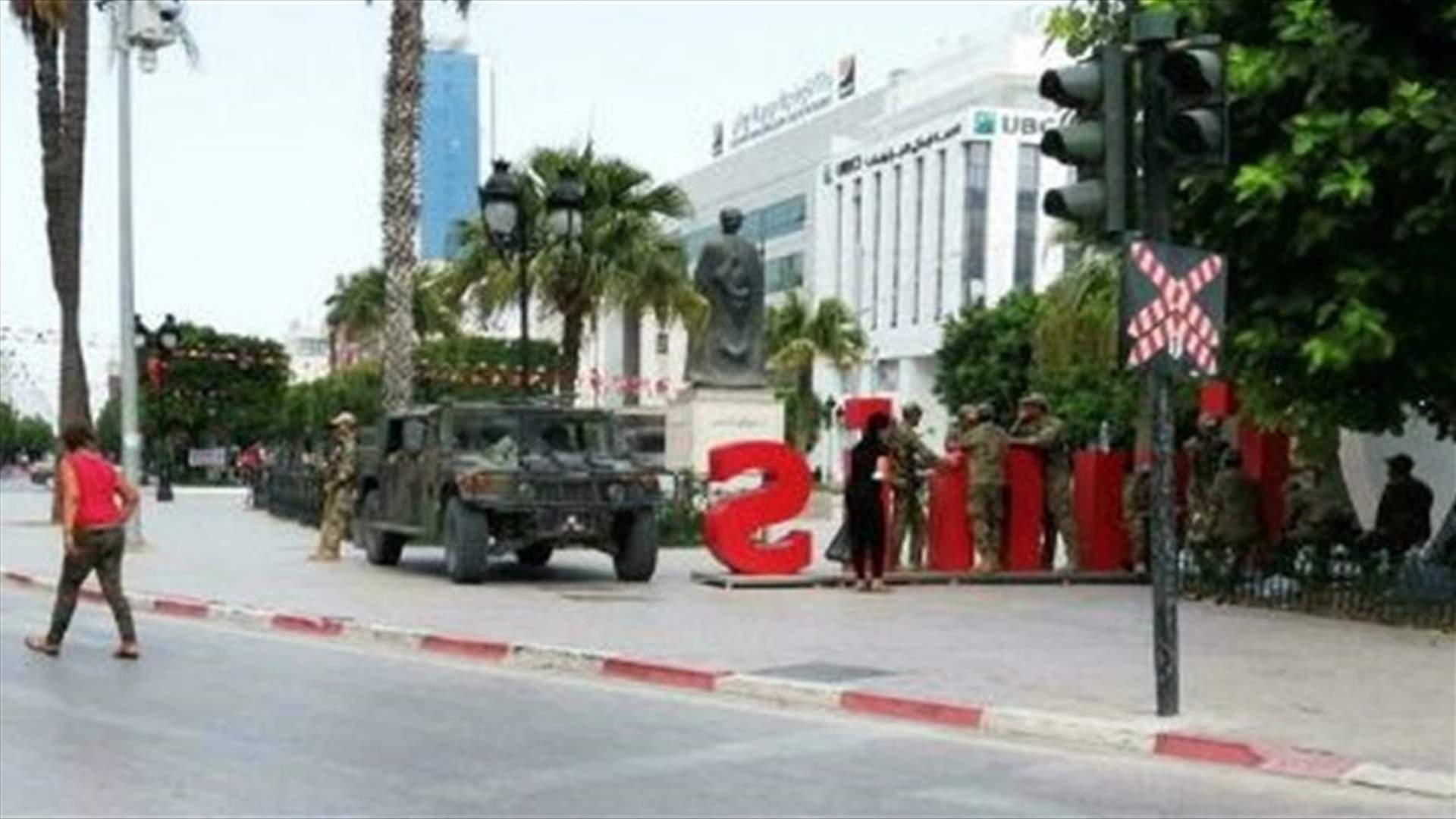 Tunisian media say police thwarted attack