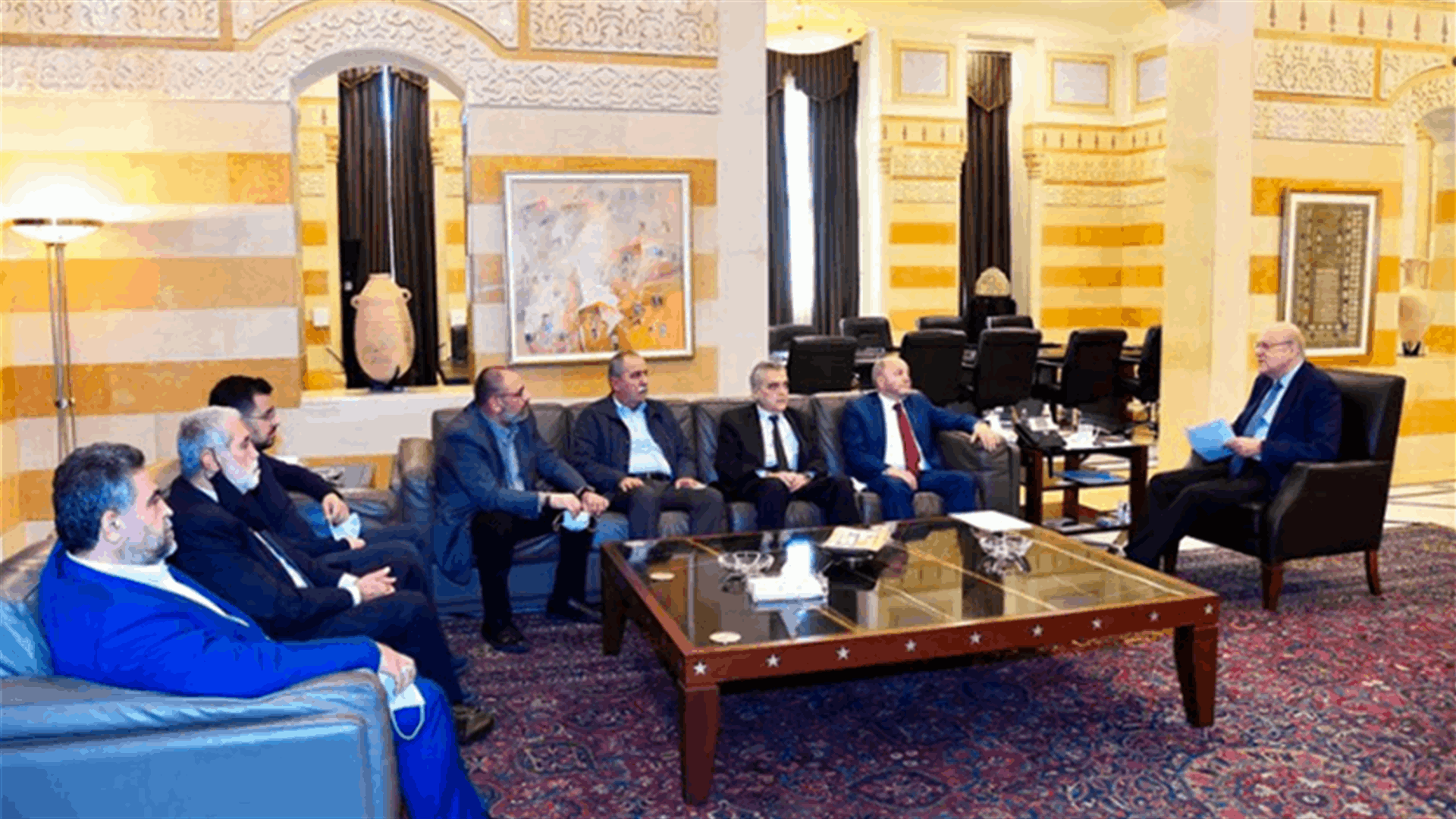 ميقاتي التقى وفدا من الاتحاد العمالي الاسمر: اقترحنا إعطاء بدل نقل مقطوع للعسكريين يوازي مليون و500 الف ليرة