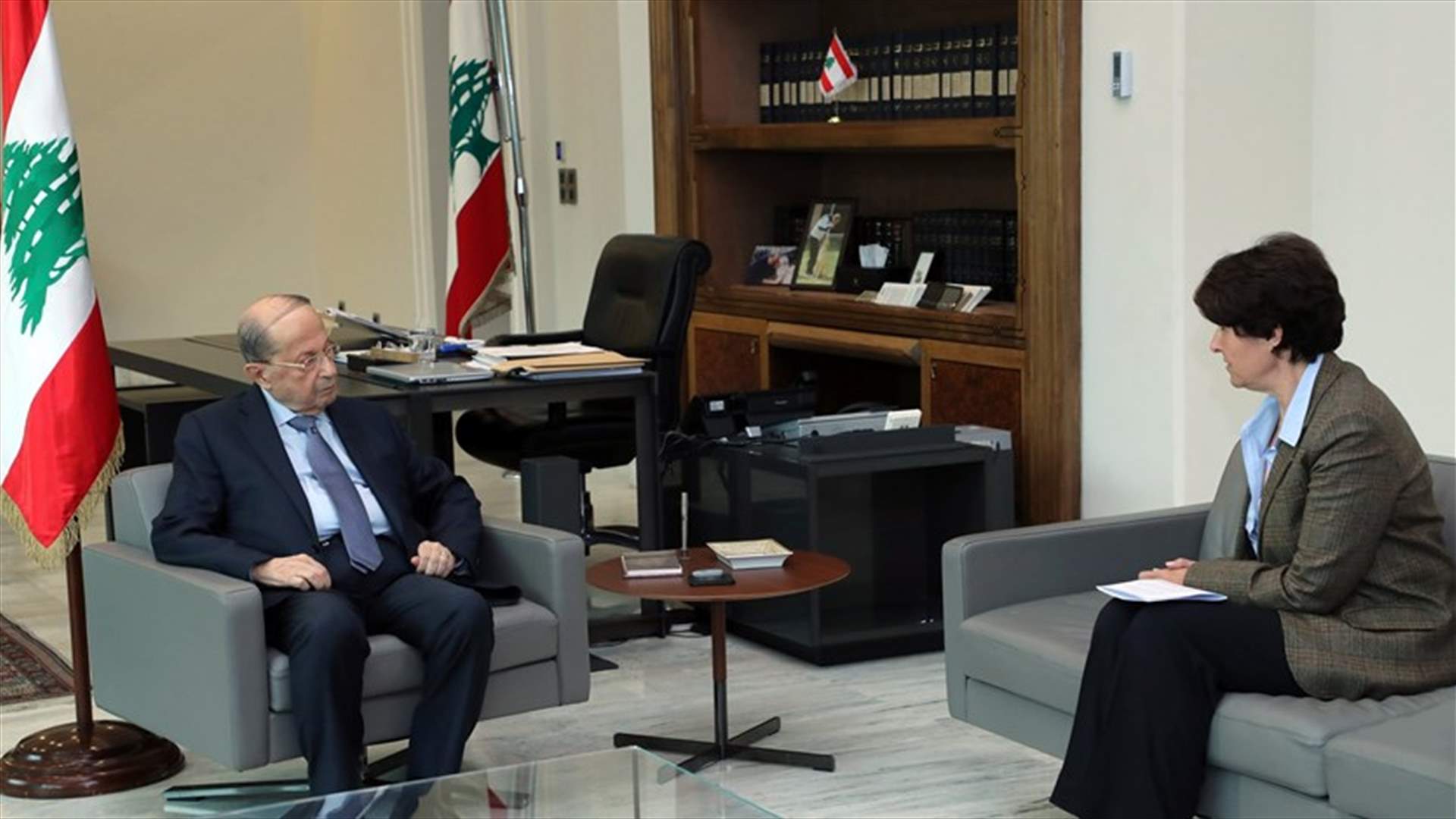 نتائج جولة ماكرون الخليجية بين عون وغريو