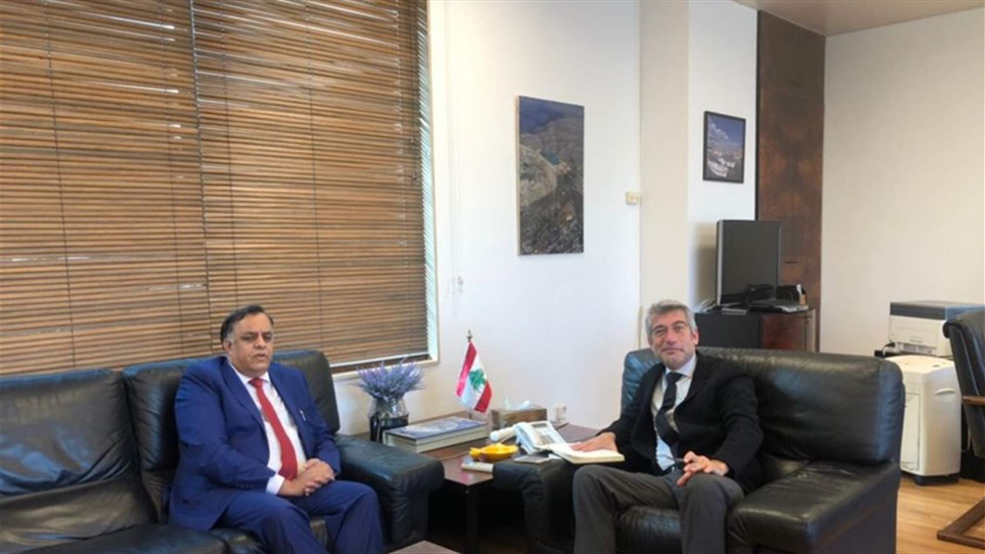 وزير الطاقة يبحث مع سفير الهند وسفير بولندا في لبنان بسبل التعاون بين البلدين