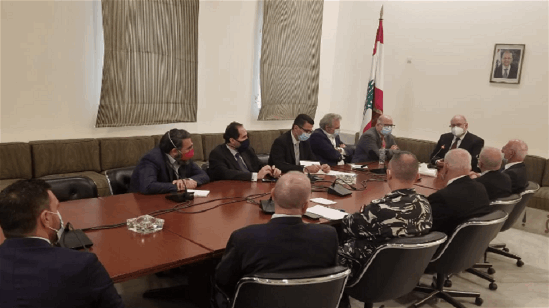 "التسوق الآمن" في اجتماع بين الأبيض والقطاعات التجارية