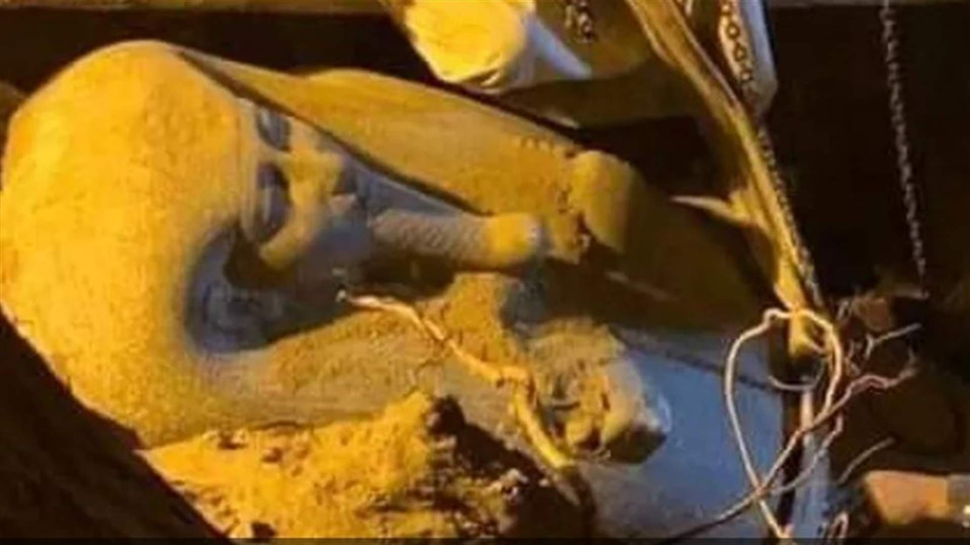 خلال القبض على عصابة للتنقيب عن الآثار... العثور على مقبرة فرعونية في مصر