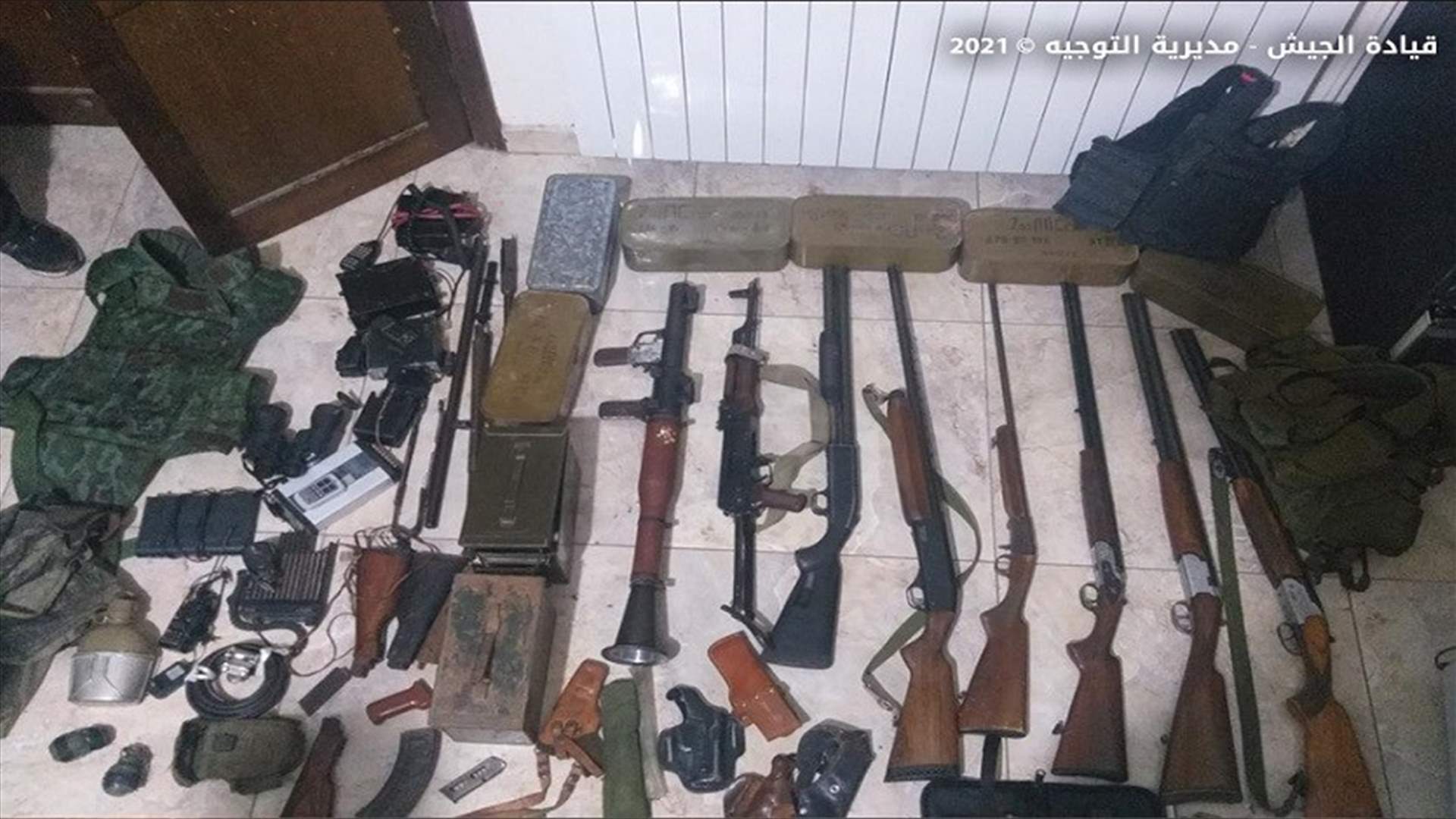 توقيف شخص في بعلبك لإقدامه على الاتجار بالأسلحة... وضبط سيارتين مسروقتين وكمية من حشيشة الكيف في الهرمل
