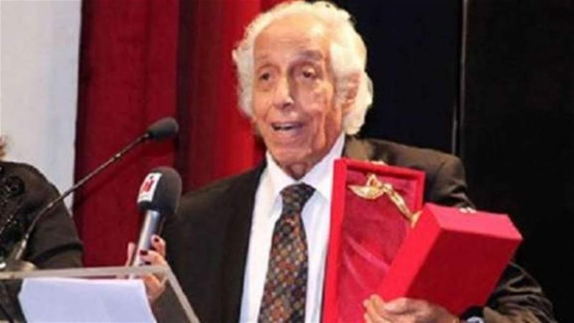 عن عمر يناهز الـ91 عاماً... وفاة المخرج والممثل المصري محمد نبيه