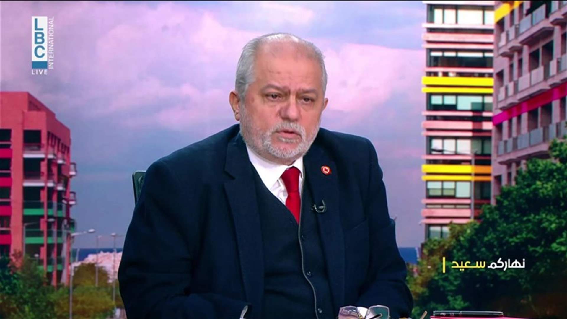 المستشفيات غير جاهزة... كتانة للـLBCI: الصليب الأحمر ينقل ما بين 80 و100 حالة كورونا يومياً