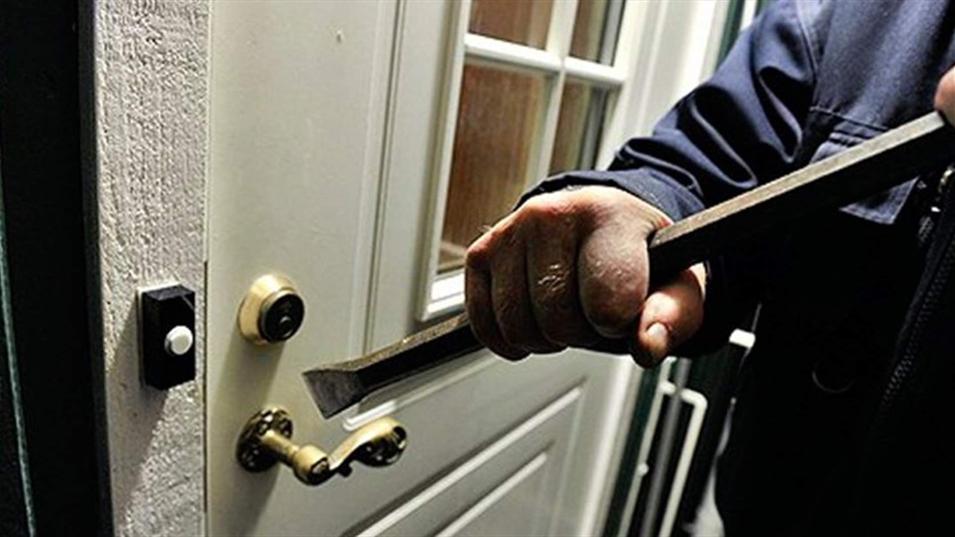 سرقة محتويات منزل في الدوق البترونية بعد تفكيك كاميرات المراقبة