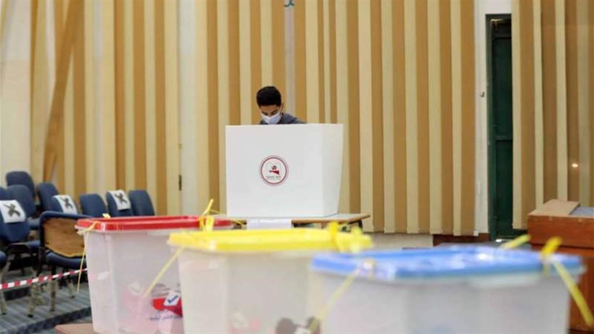 مرشحون ليبيون يشيرون ضمنًا إلى أن الإنتخابات لن تجري في موعدها