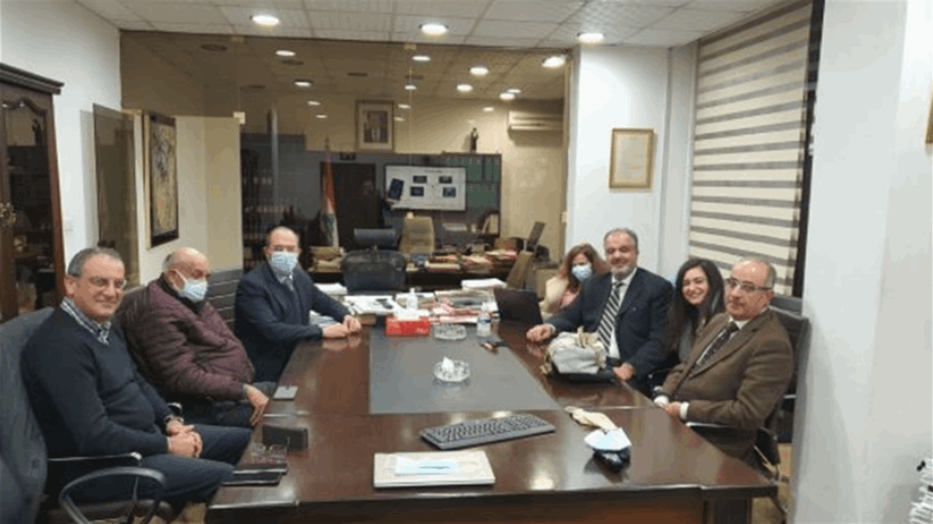 بوشكيان بحث مع عطية في مكننة المعاملات والإجراءات الإدارية في وزارة الصناعة عبر IMPACT