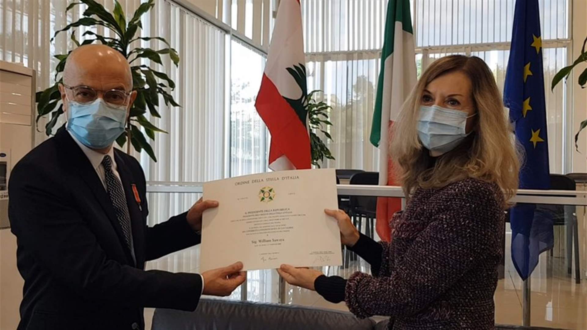 المهندس الإيطالي واللبناني ويليام صوايا قُلد وسام النجمة الإيطالية من رتبة &quot;فارس&quot;