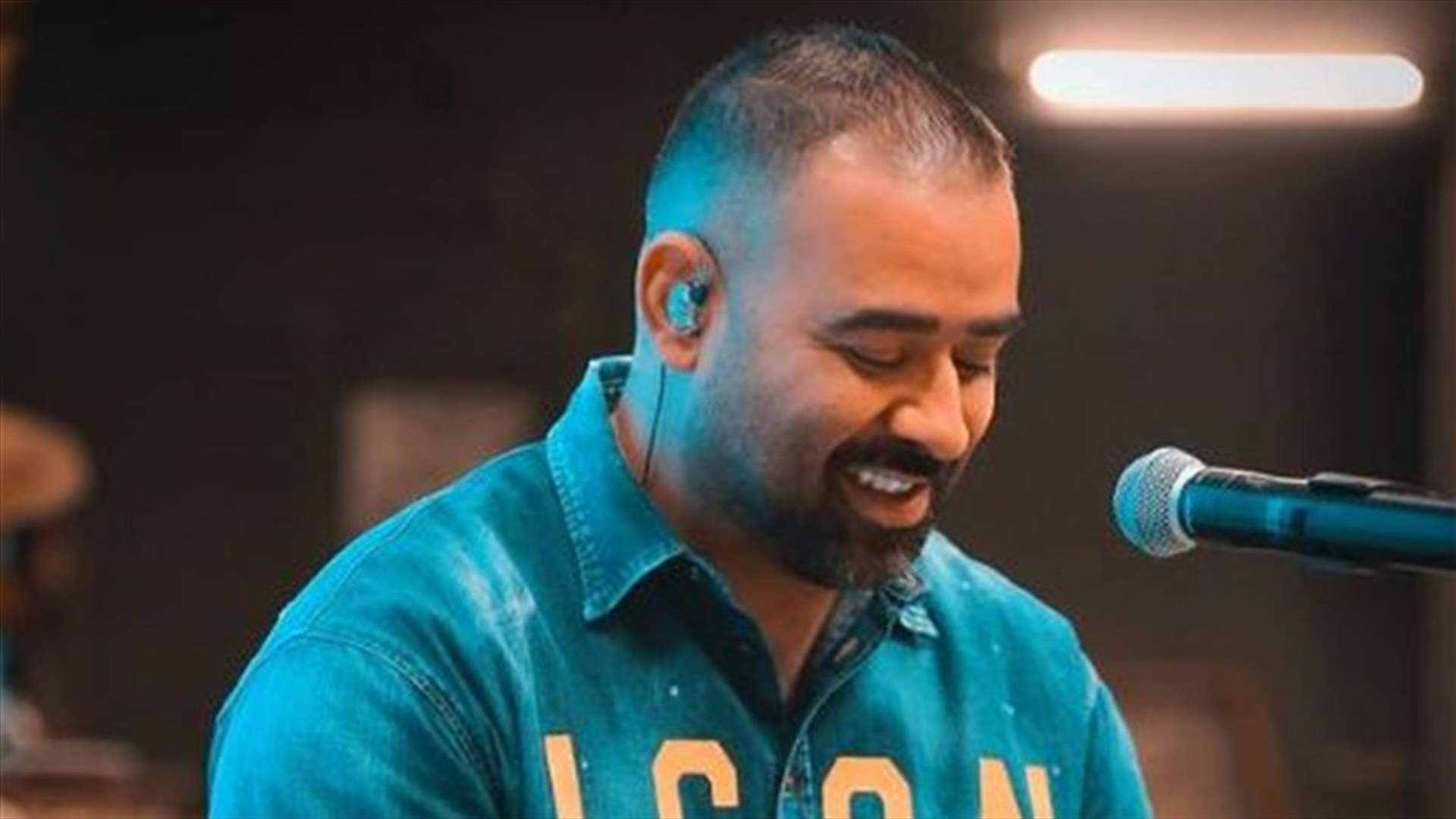 نجم ستار اكاديمي بشار الشطي ينشر صورةً مع ابنه... والشبه كبير بينهما