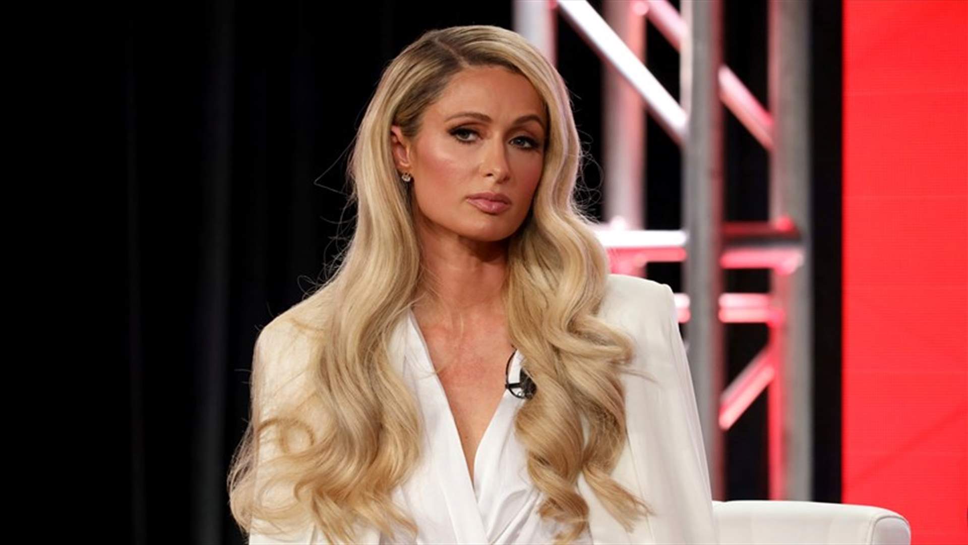 باريس هيلتون تدخل عالم ميتافيرس وتدشن جزيرة على منصة روبلوكس