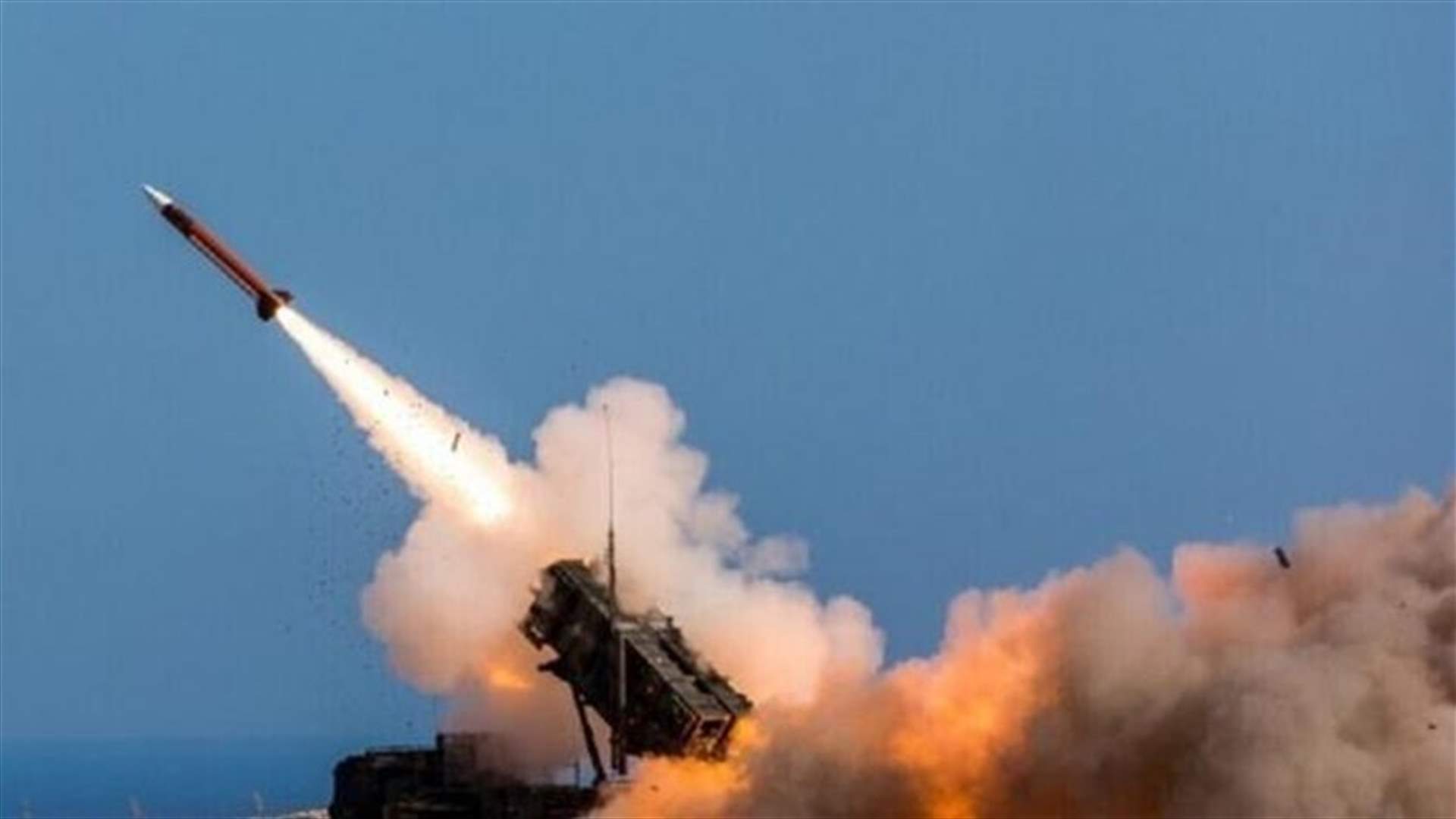 Yemen&#39;s Houthis launch missile at coalition camp in Shabwa, say sources