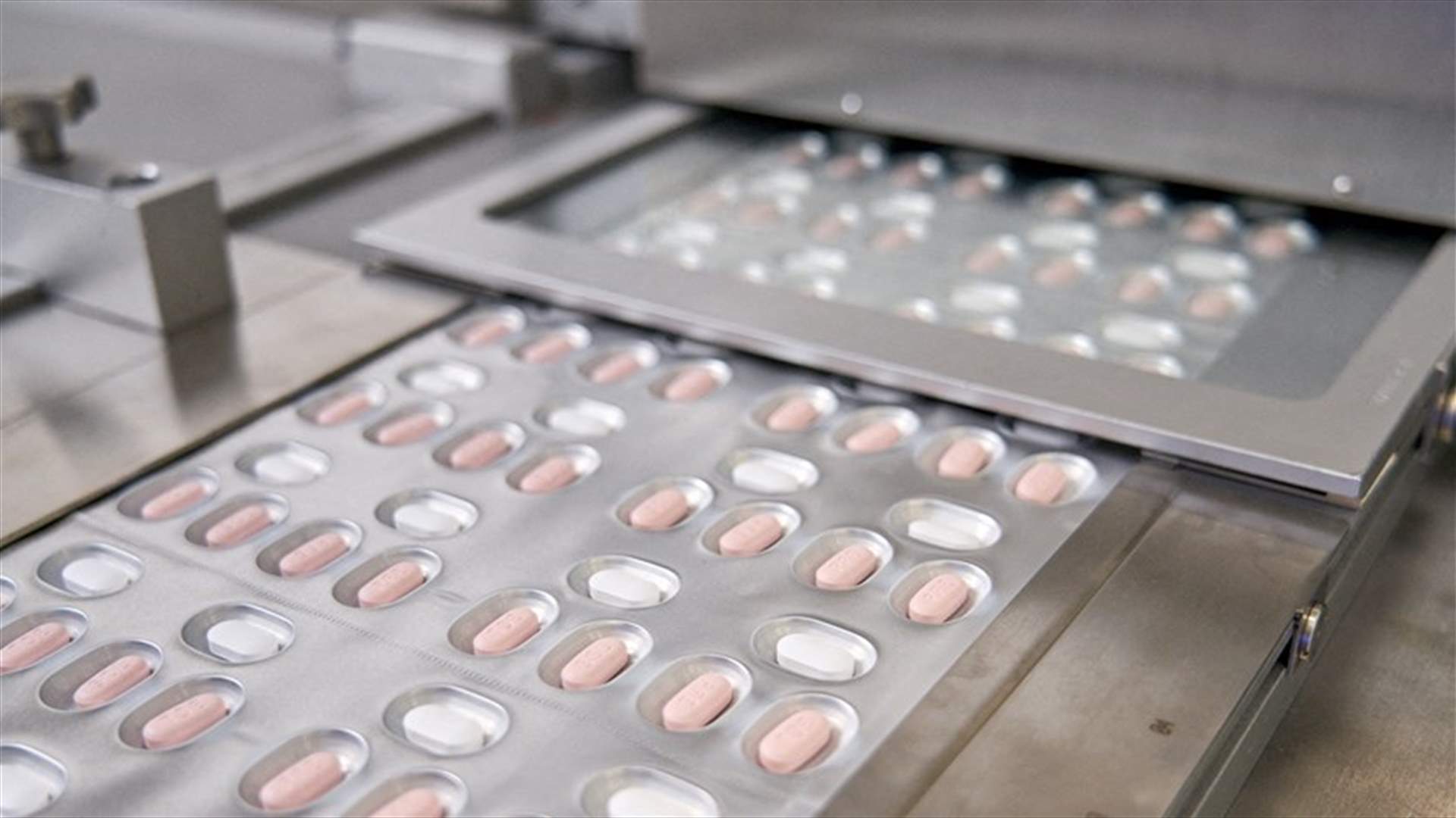 Britain approves Pfizer COVID-19 pill