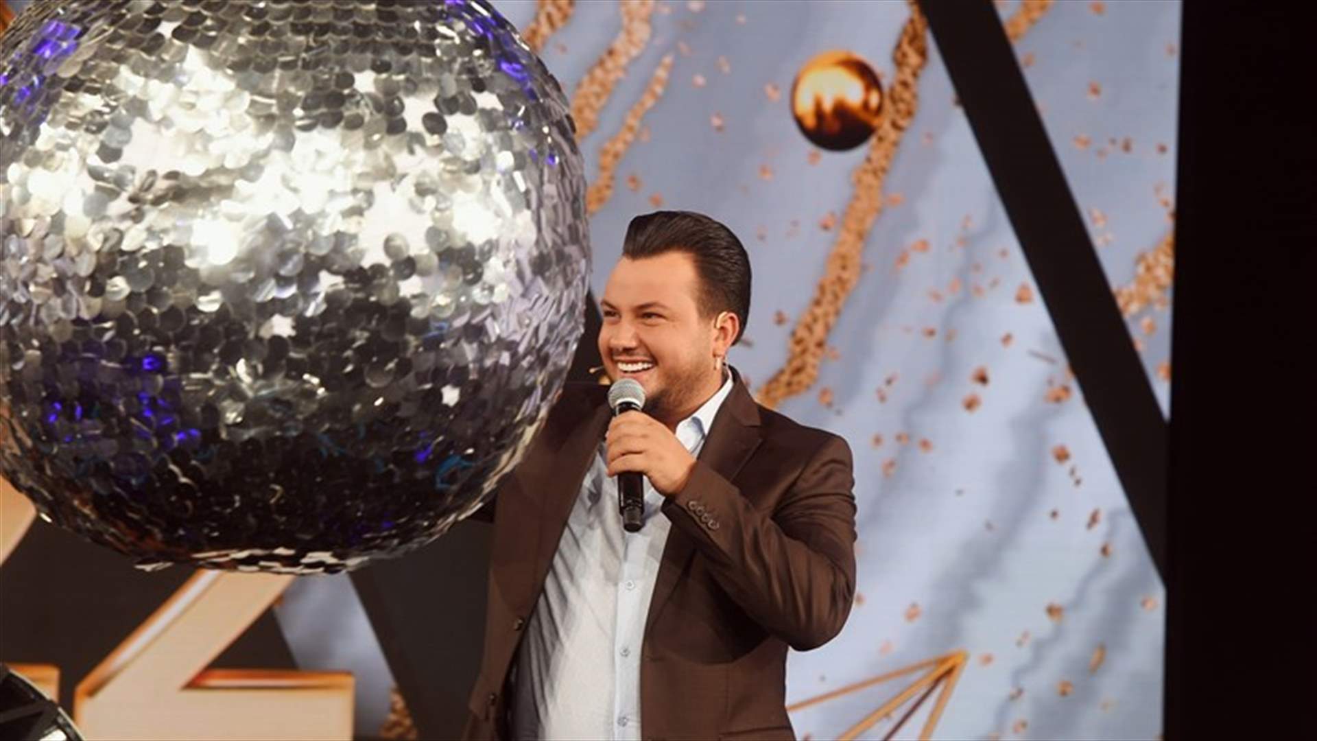 وديع الشيخ يجيب عن 6 أسئلة ليلة رأس السنة: هل سيذكره التاريخ في الفن وما هي الأخطاء التي سيرميها وراءه عام 2022؟