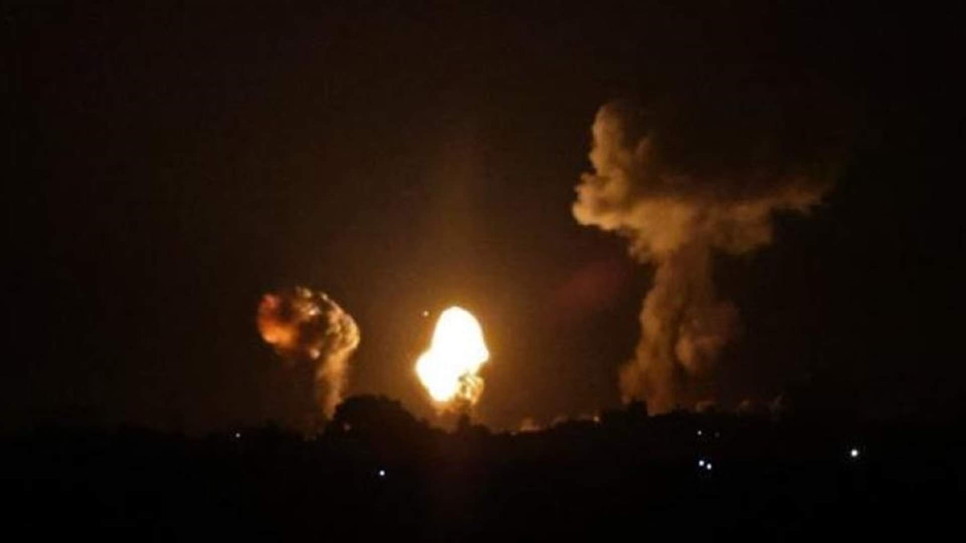 الطيران الحربي الإسرائيلي يقصف مواقع لحماس في قطاع غزة