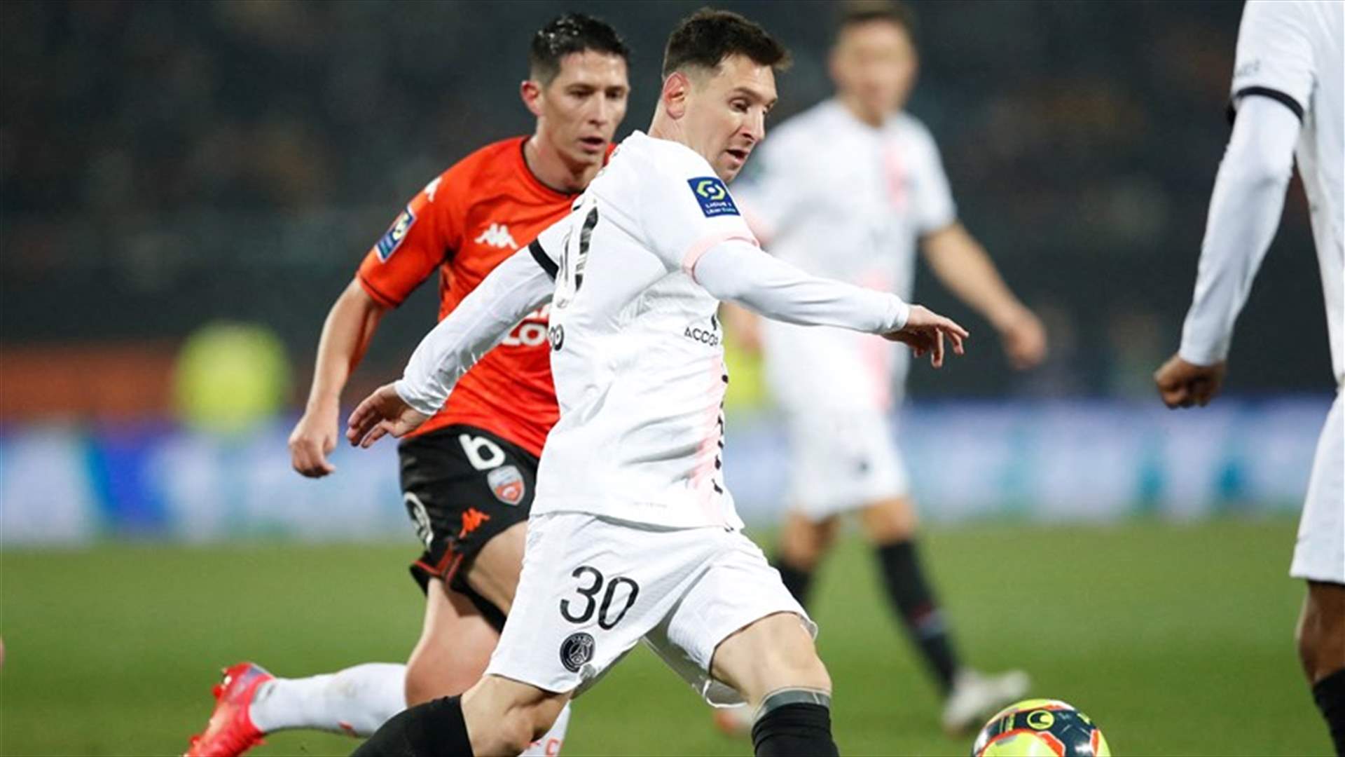 PSG&#39;s Messi and three others test positive for COVID-19