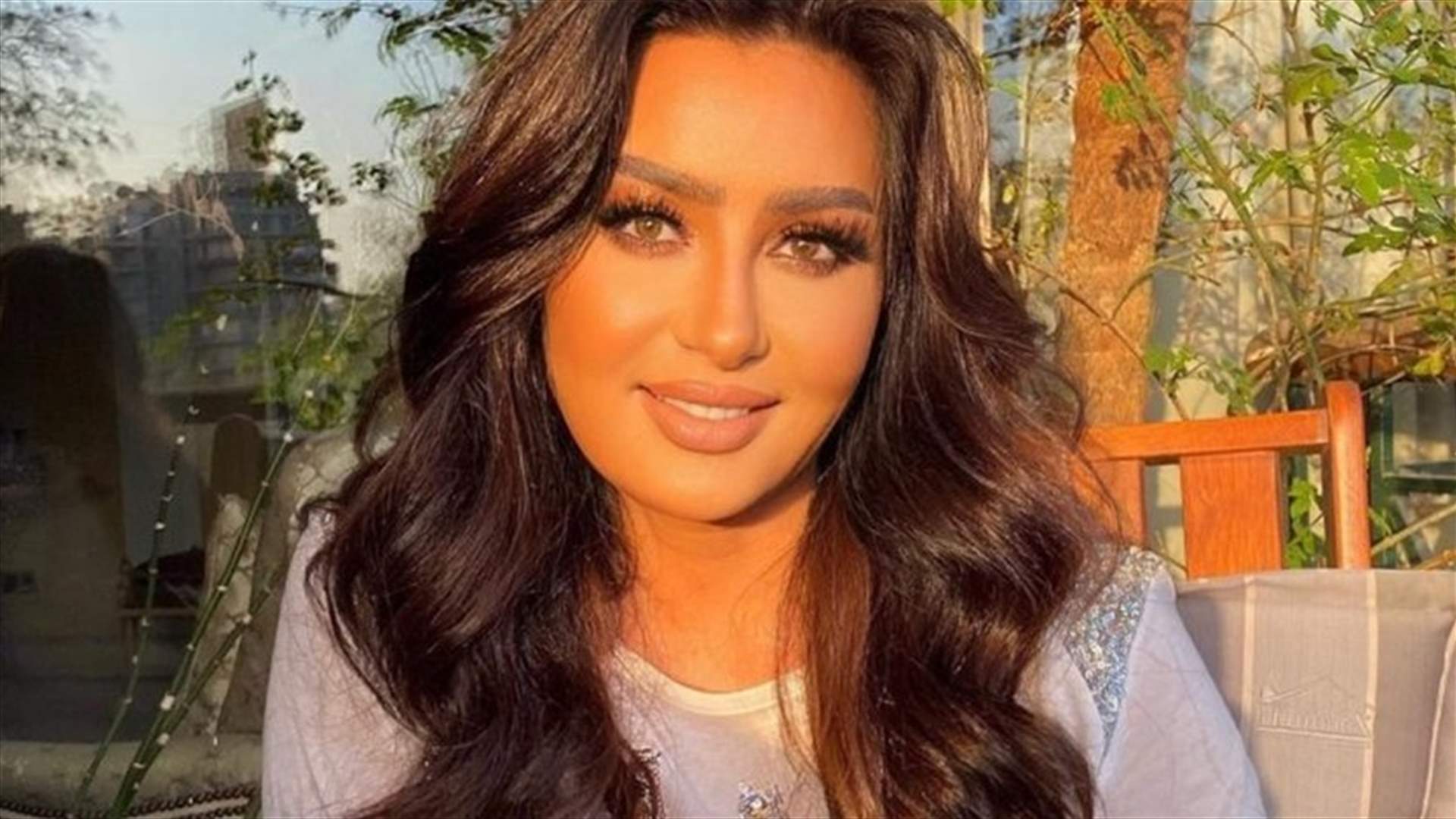 لطيفة التونسيّة تواجه موقفاً صعباً في حفلها بعد اصابة فرقتها بكورونا