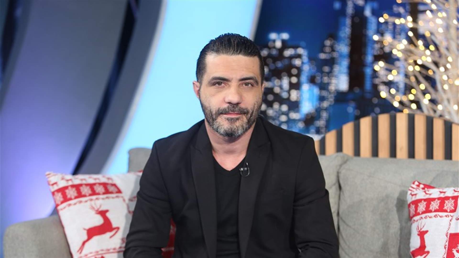حبيب بو أنطون يضفي أجواءً شعرية مميّزة في لهون وبس... وماذا قال لوائل كفوري وعاصي الحلاني؟ (فيديو)