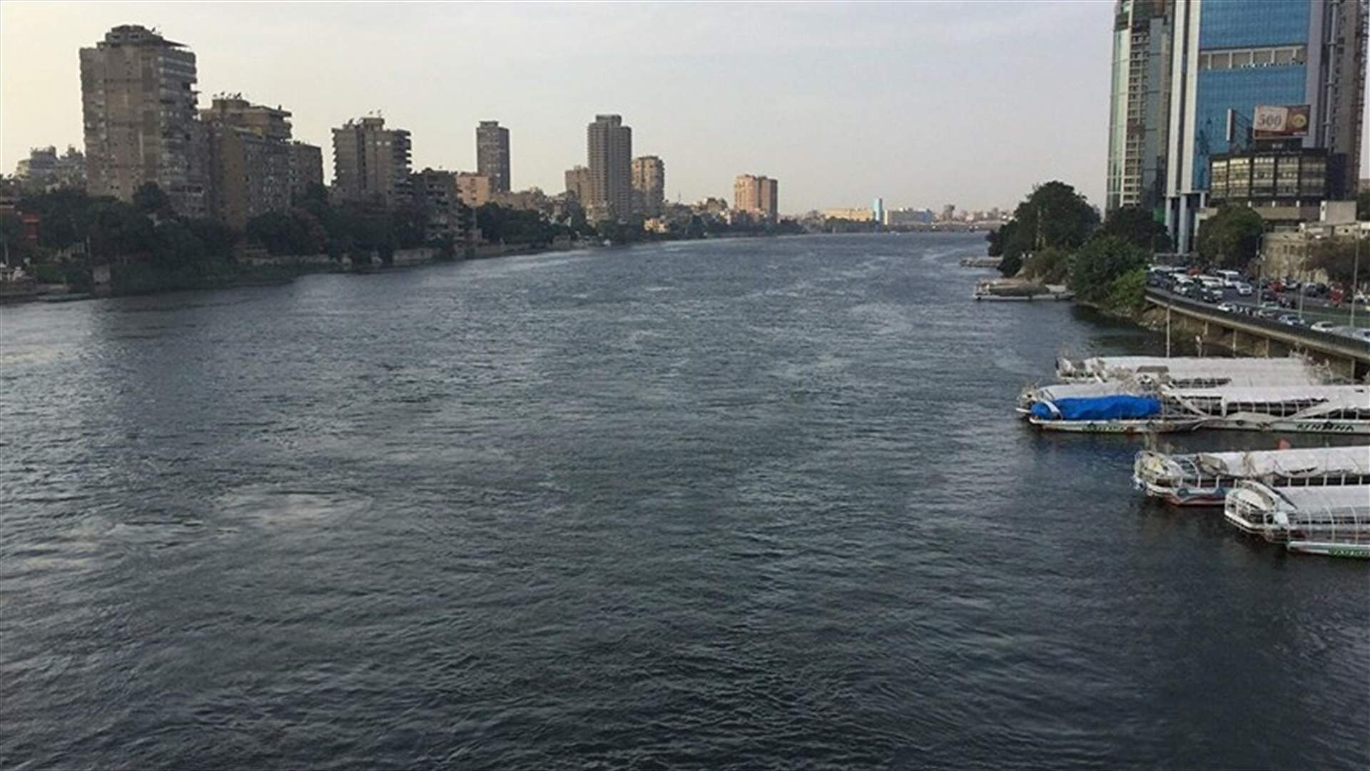 حادثة أليمة في مصر... غرق سيارة نقل على متنها 24 شخصاً في النيل