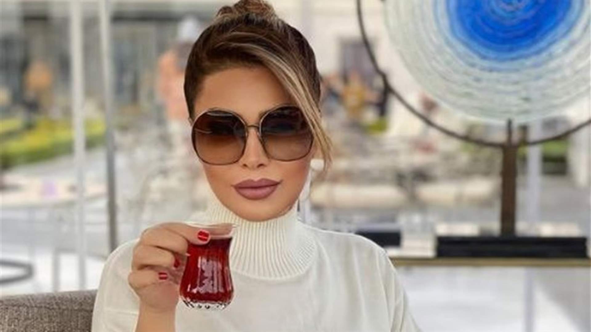 نوال الزغبي بثوب النوم في إطلالة جريئة من لاس فيغاس (صور)