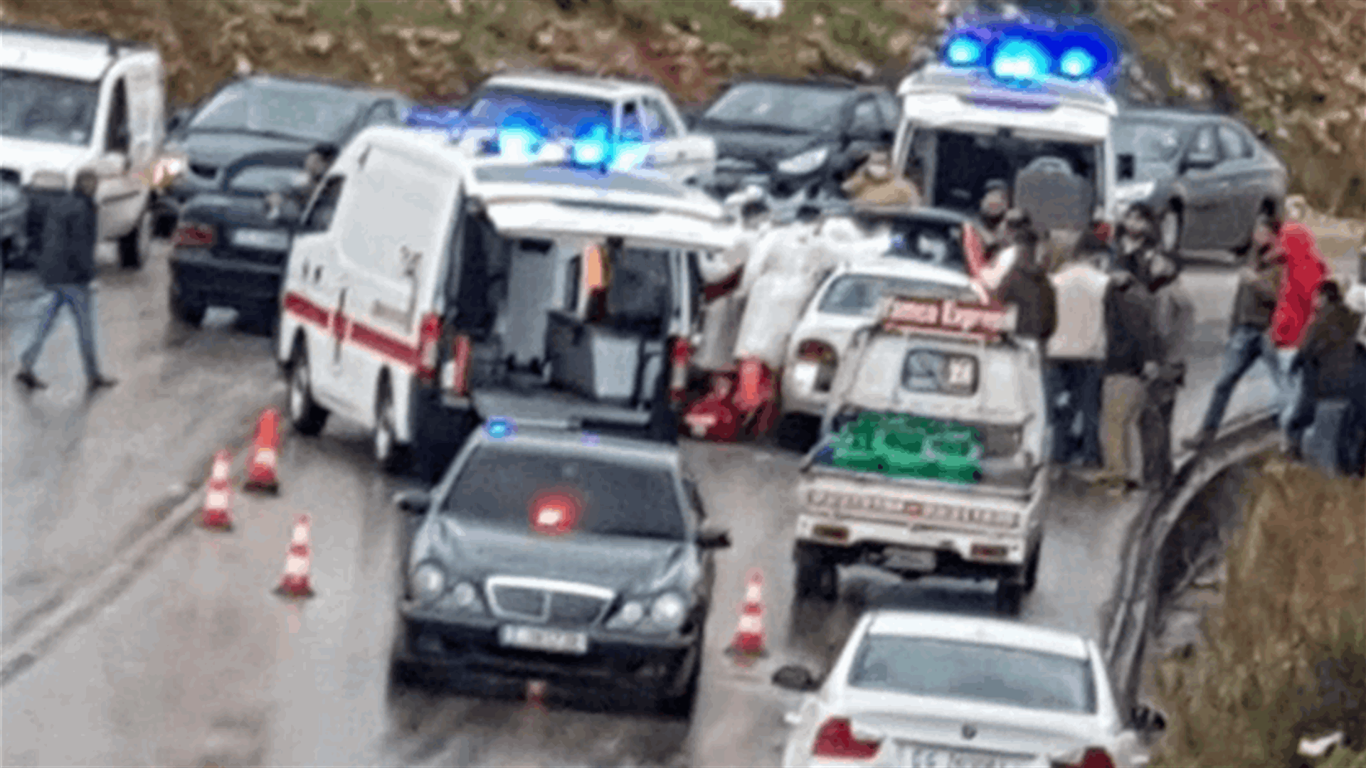 جرحى عند مفرق أوتوستراد بصرما - عابا اثر انزلاق سيارة واصطدامها بأخرى