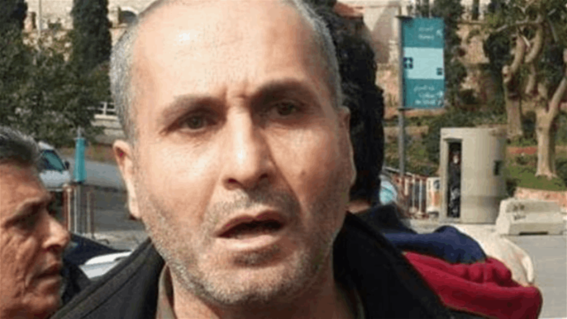 حمزة منصور: لا عودة الى التدريس قبل رفع أجر الساعة