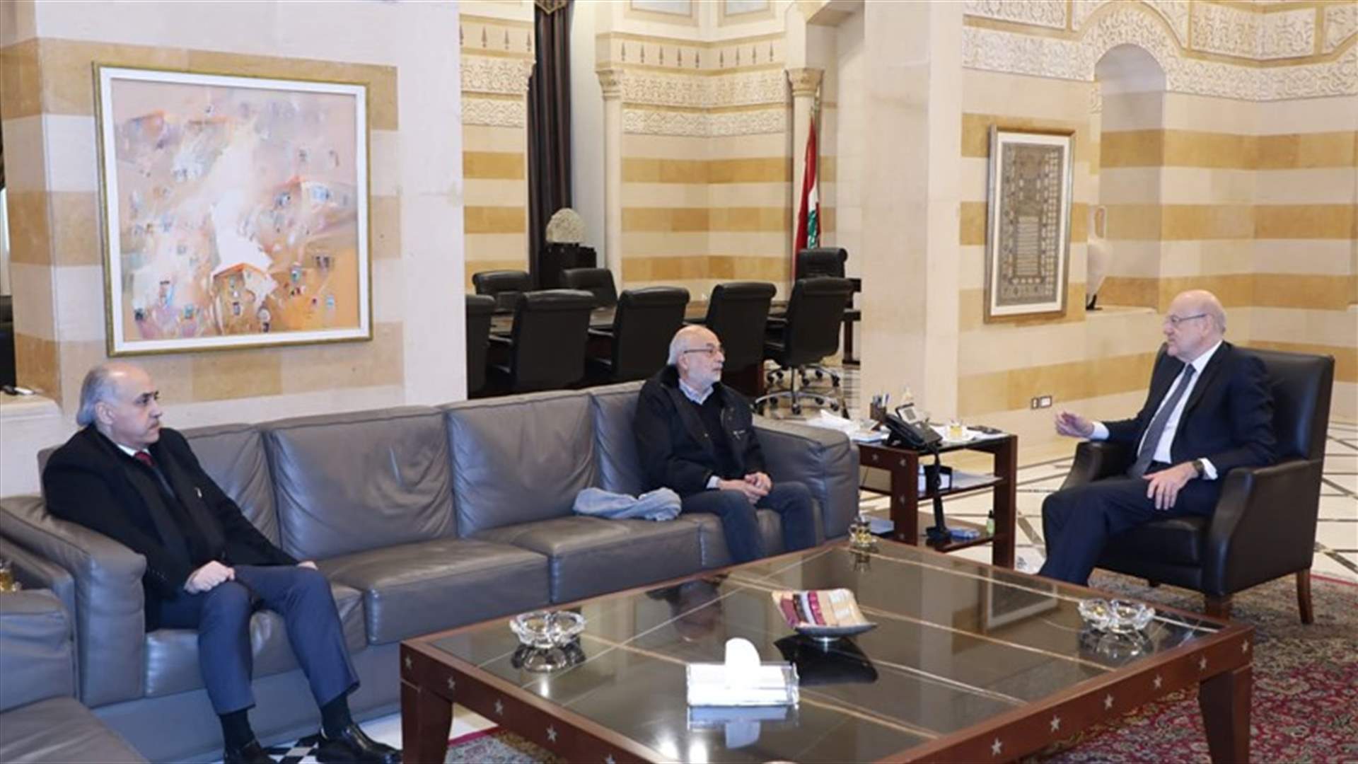 ميقاتي بحث مع الحجار في أوضاع جمعيات ترعاها وزارة الشؤون والتقى شهيب وابو الحسن