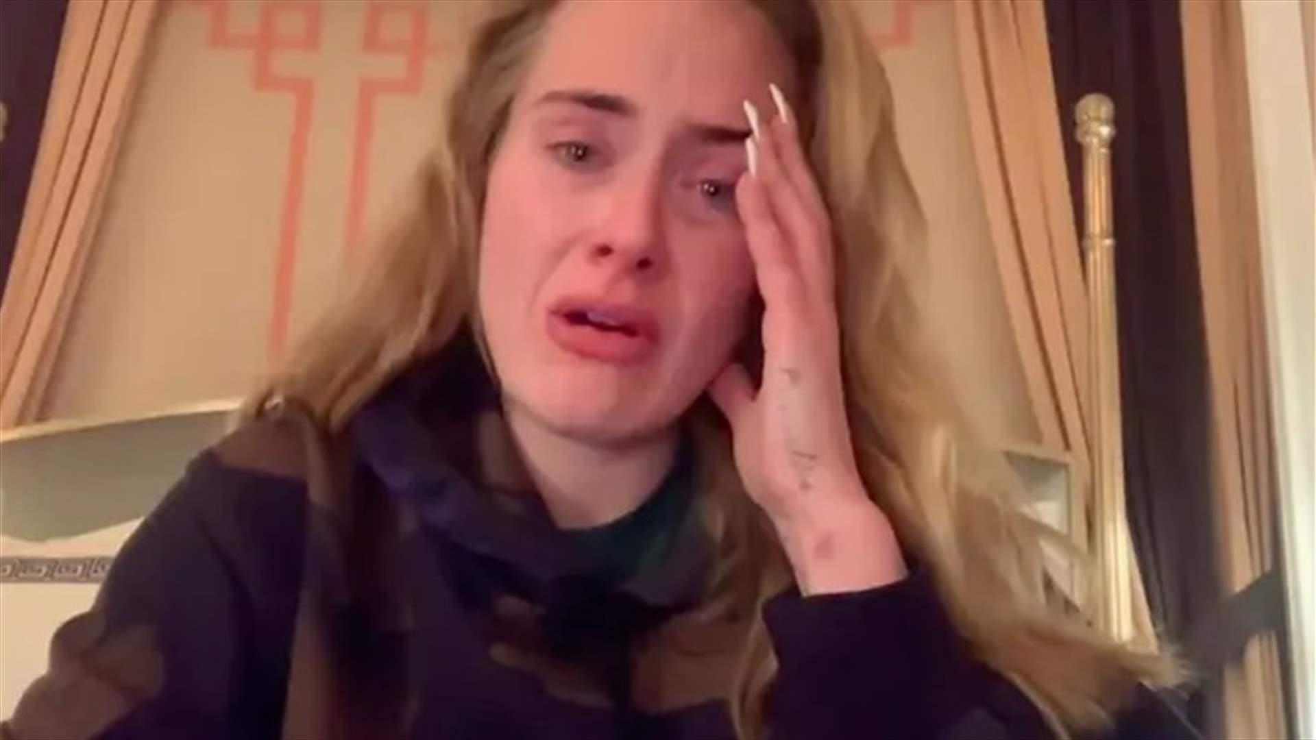 بالدموع... أديل تؤجل جولتها الغنائية في لاس فيغاس بسبب كورونا